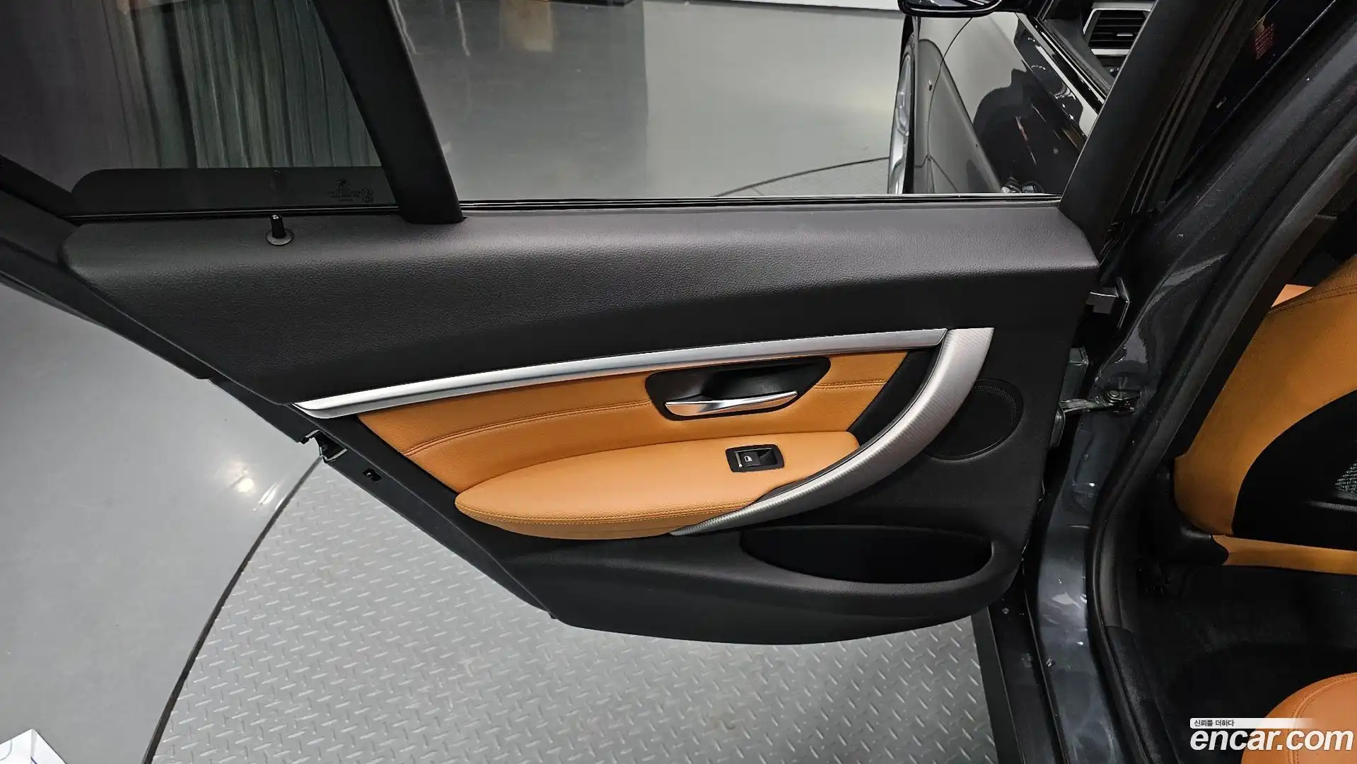 3-Series BMW 2018.1-INNER-035