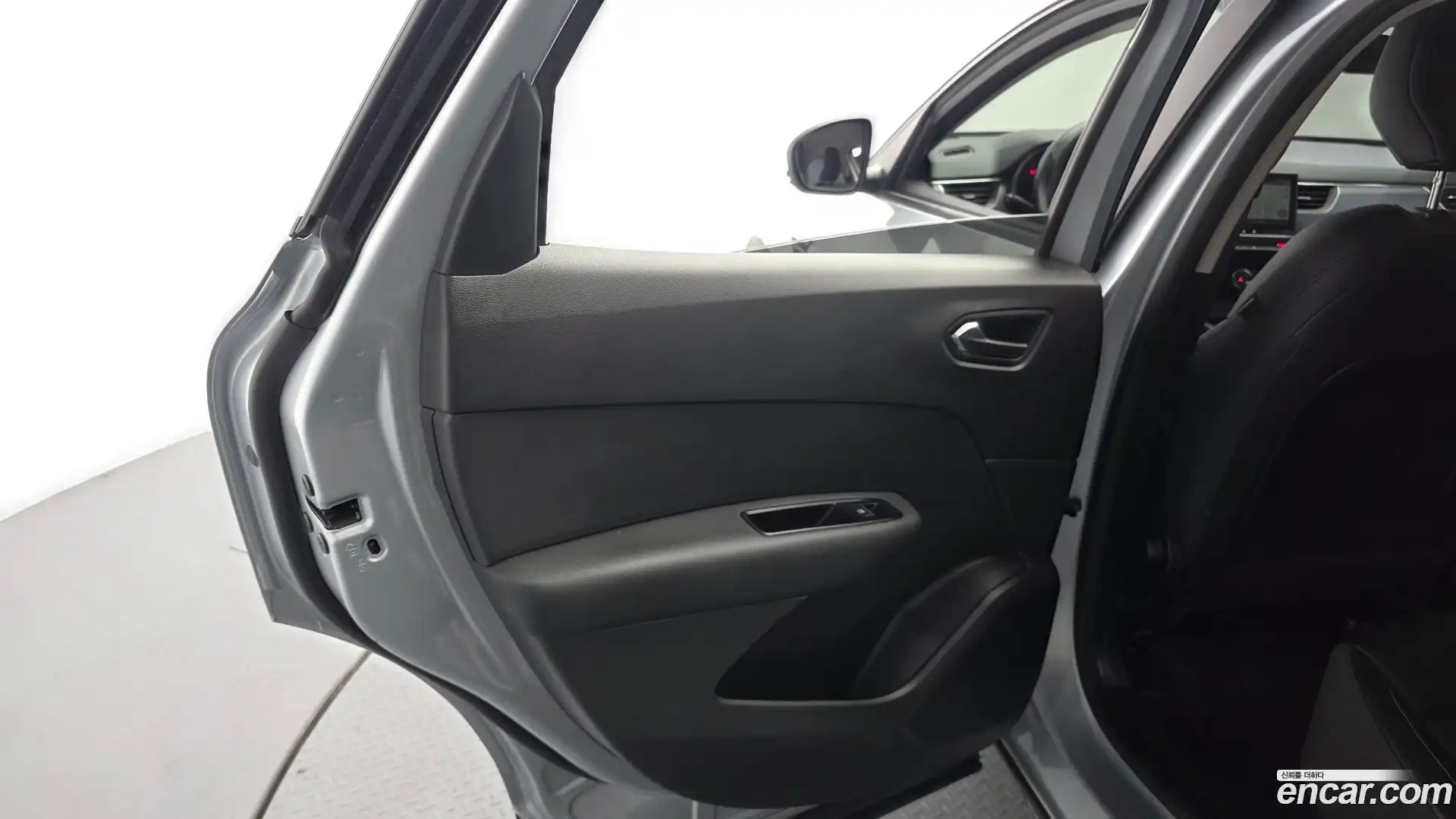 XM3 Renault Korea 2021.4-INNER-035