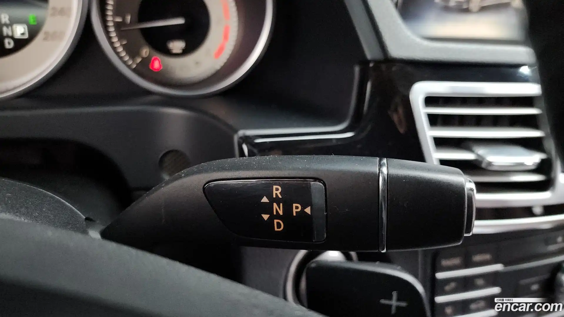 E-Class Mercedes-Benz 2015.8-INNER-009