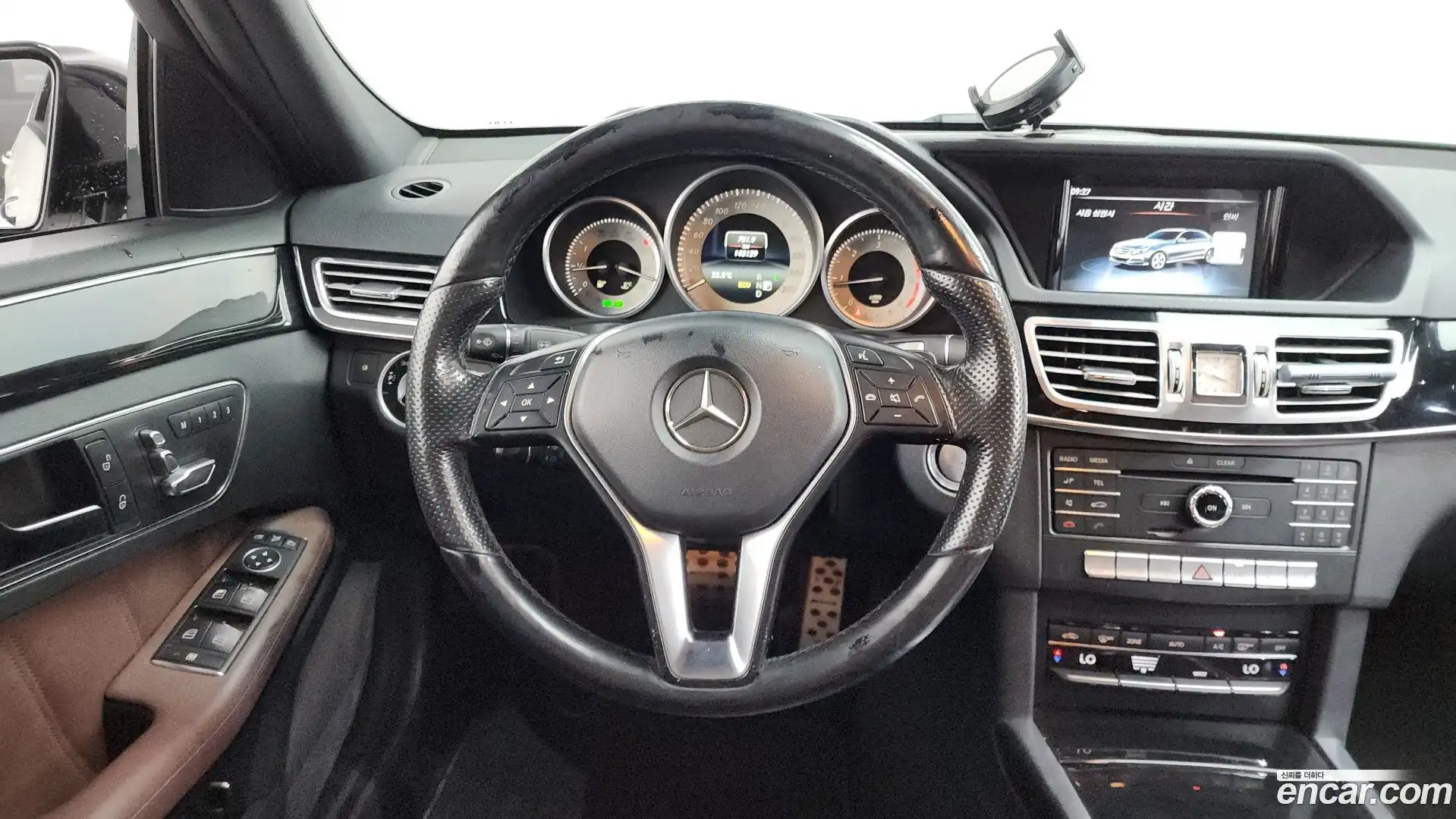 E-Class Mercedes-Benz 2015.8-OPTION-017