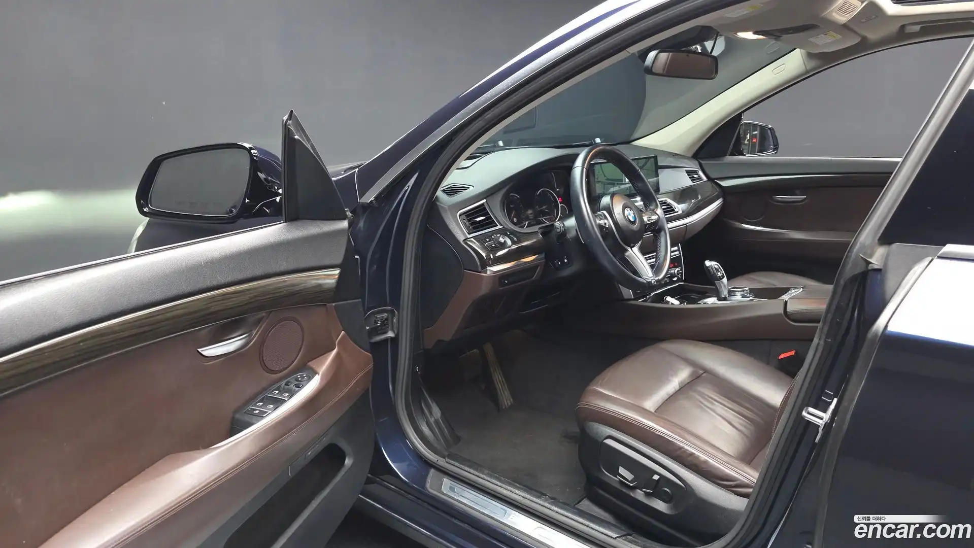Gran Turismo BMW 2015.6-INNER-010