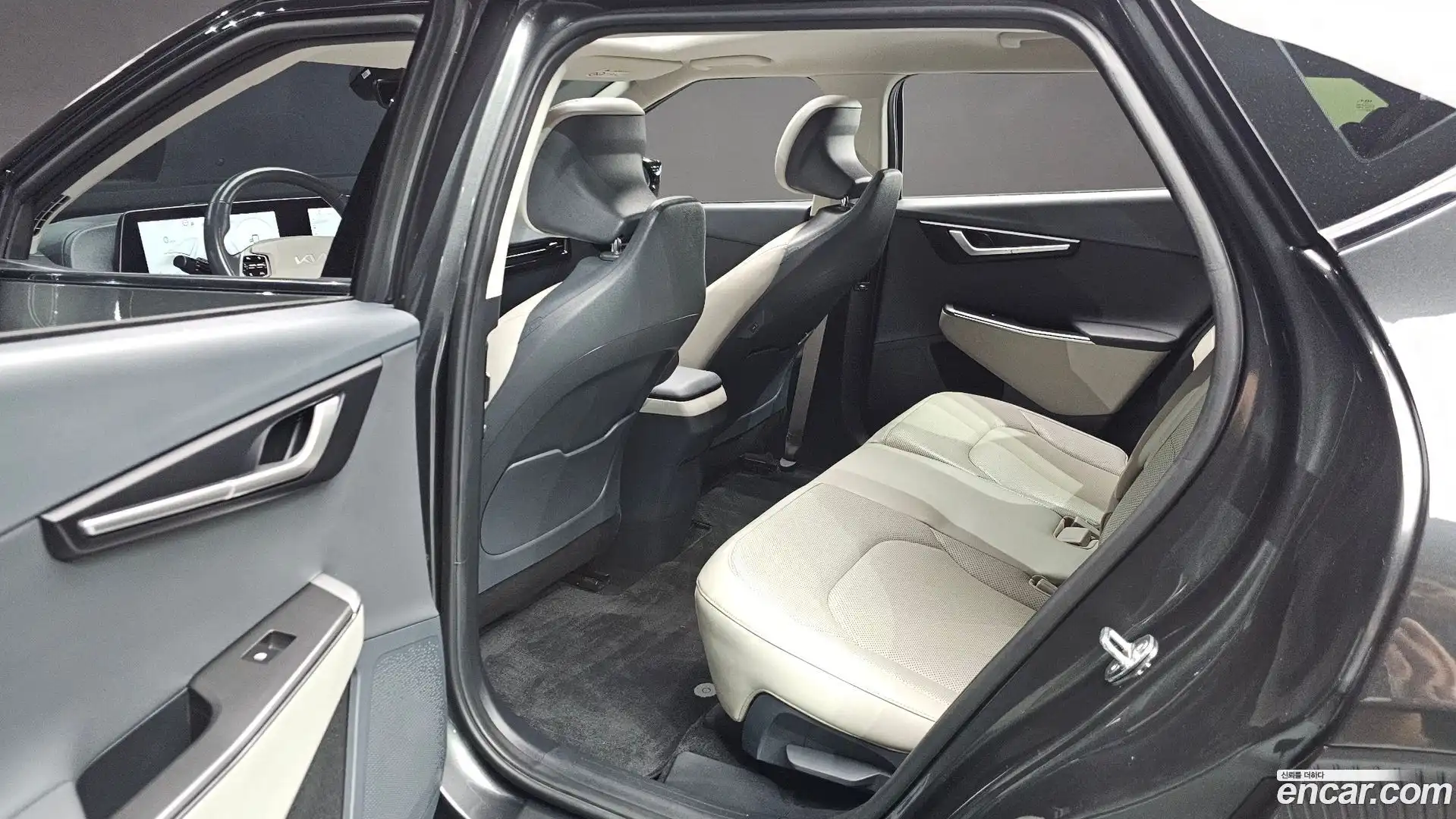 EV6 Kia 2023.6-OPTION-015