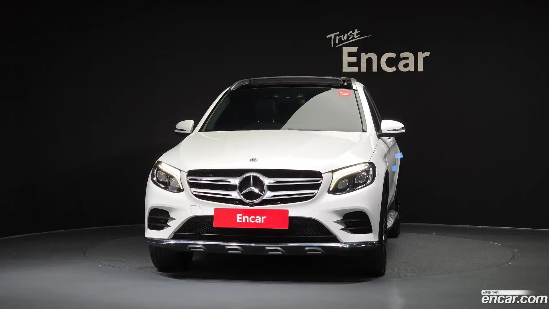 GLC-Class Mercedes-Benz 2019.10-OUTER-003