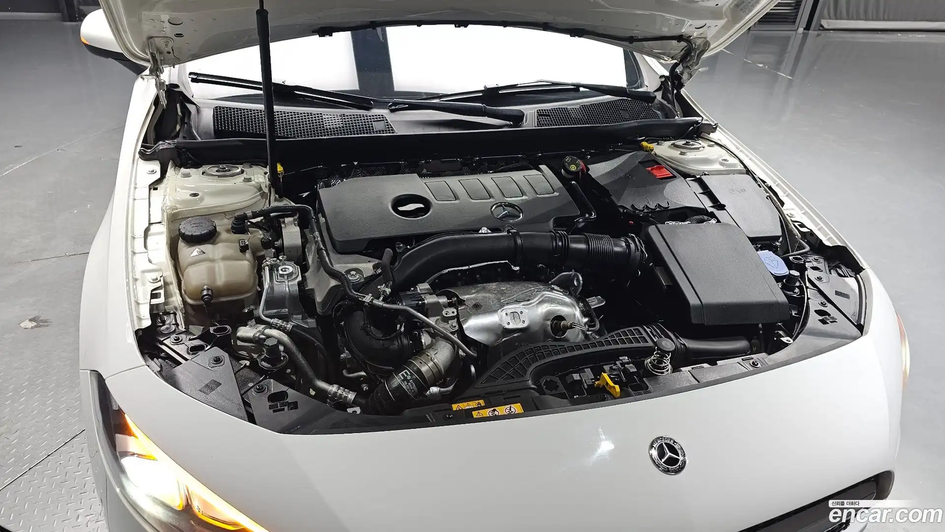 A-Class Mercedes-Benz 2020.3-OUTER-006