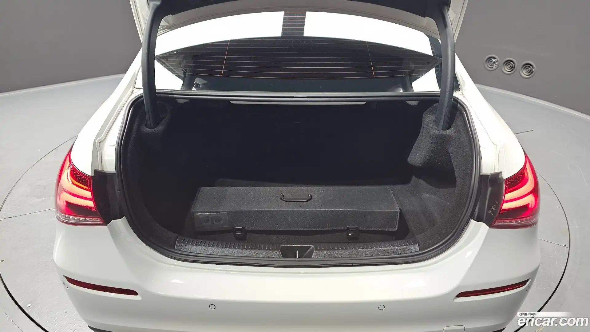 A-Class Mercedes-Benz 2020.3-OPTION-024