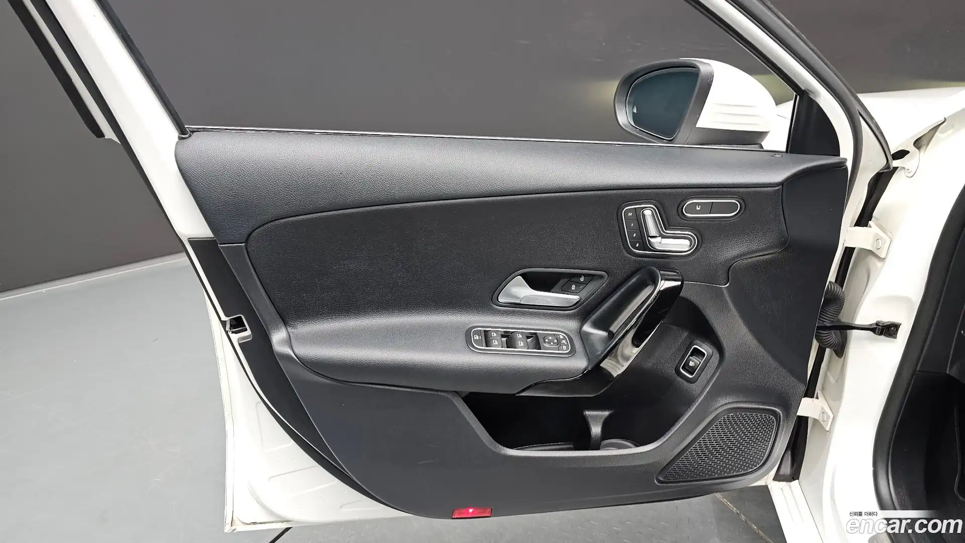 A-Class Mercedes-Benz 2020.3-INNER-034