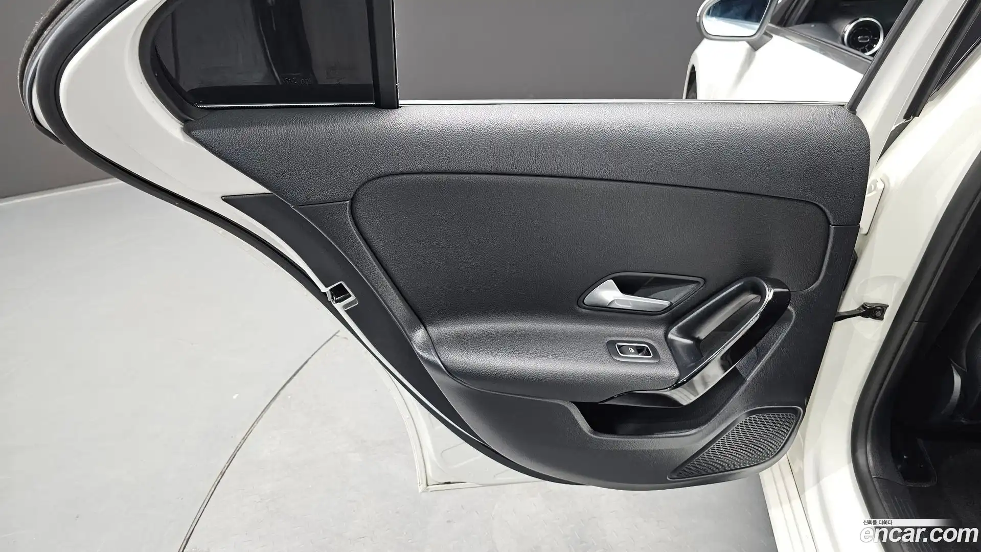 A-Class Mercedes-Benz 2020.3-INNER-035
