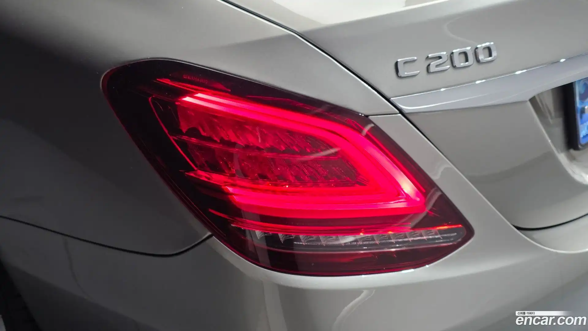C-Class Mercedes-Benz 2020.7-OUTER-033