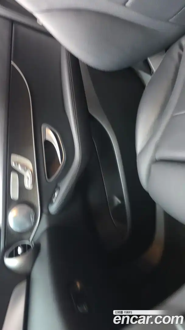 C-Class Mercedes-Benz 2020.7-OPTION-043