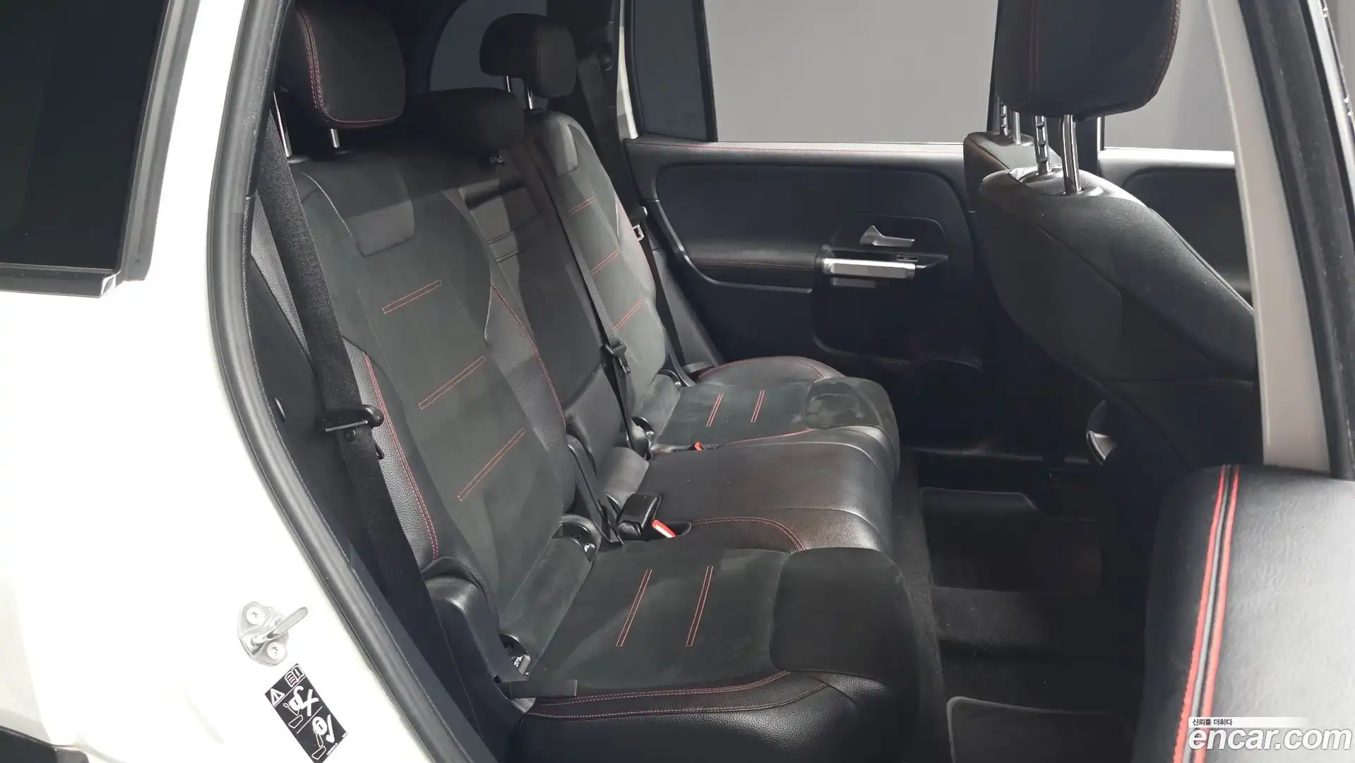 GLB-Class Mercedes-Benz 2021.3-OPTION-015