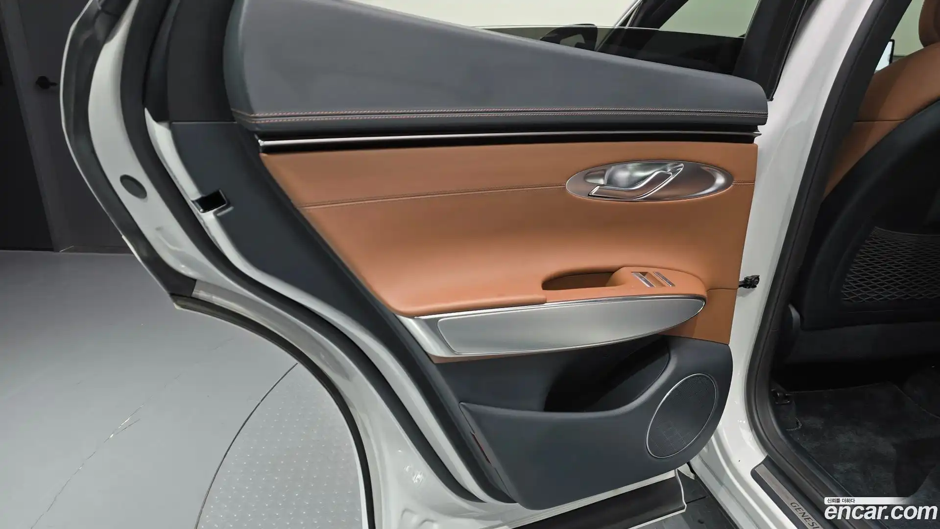 GV70 Genesis 2022.4-INNER-035