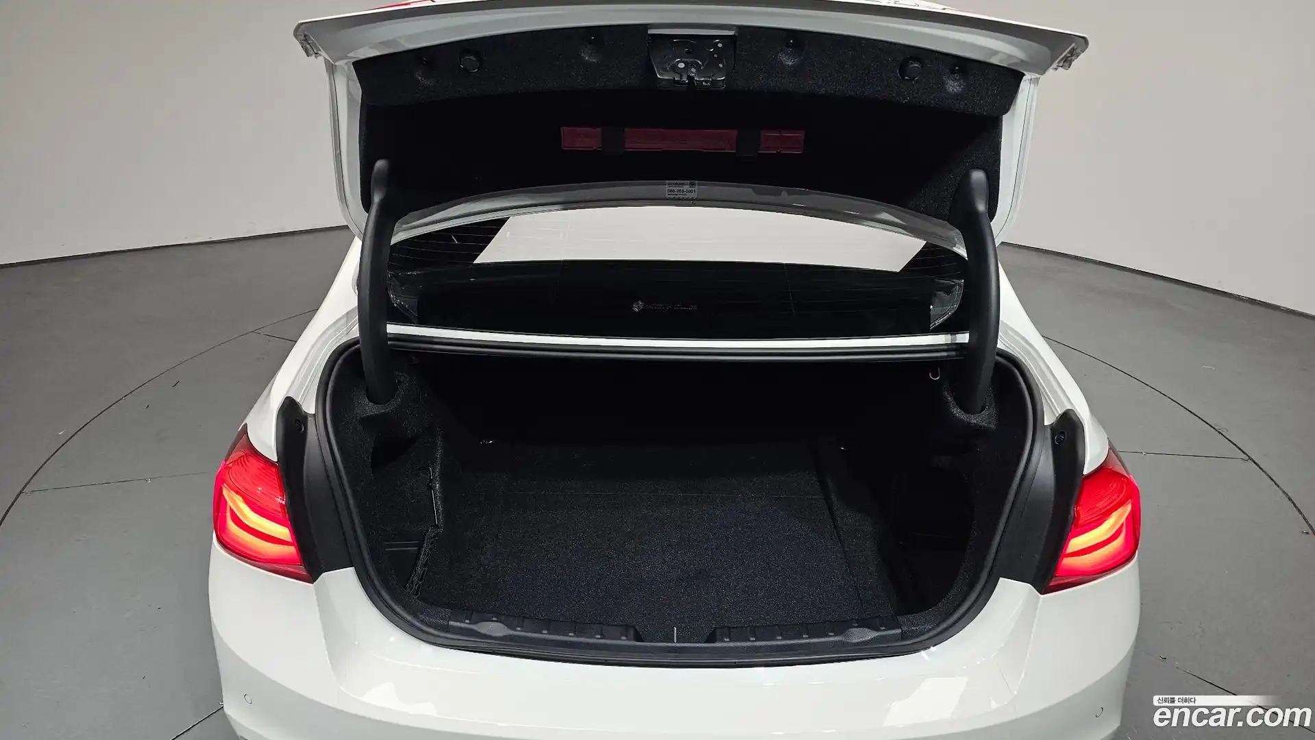 3-Series BMW 2018.1-OPTION-024