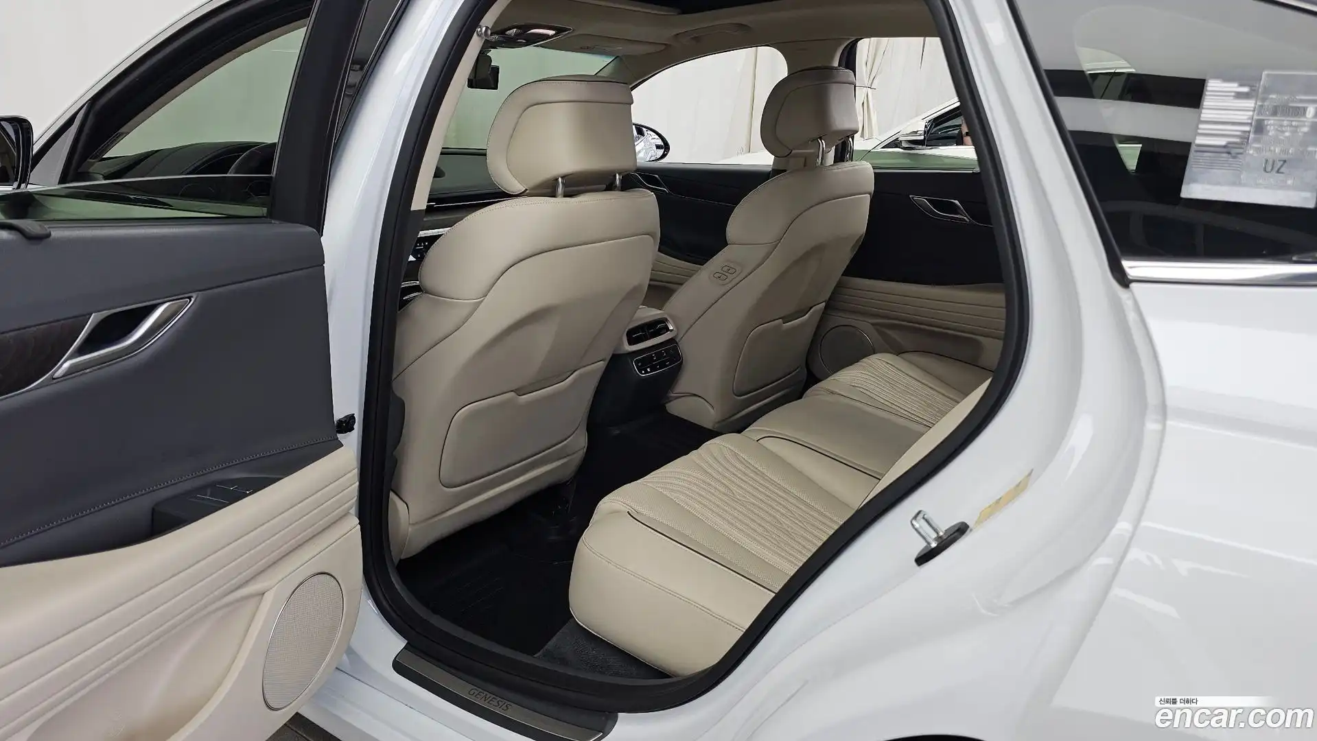 G80 Genesis 2023.4-INNER-036