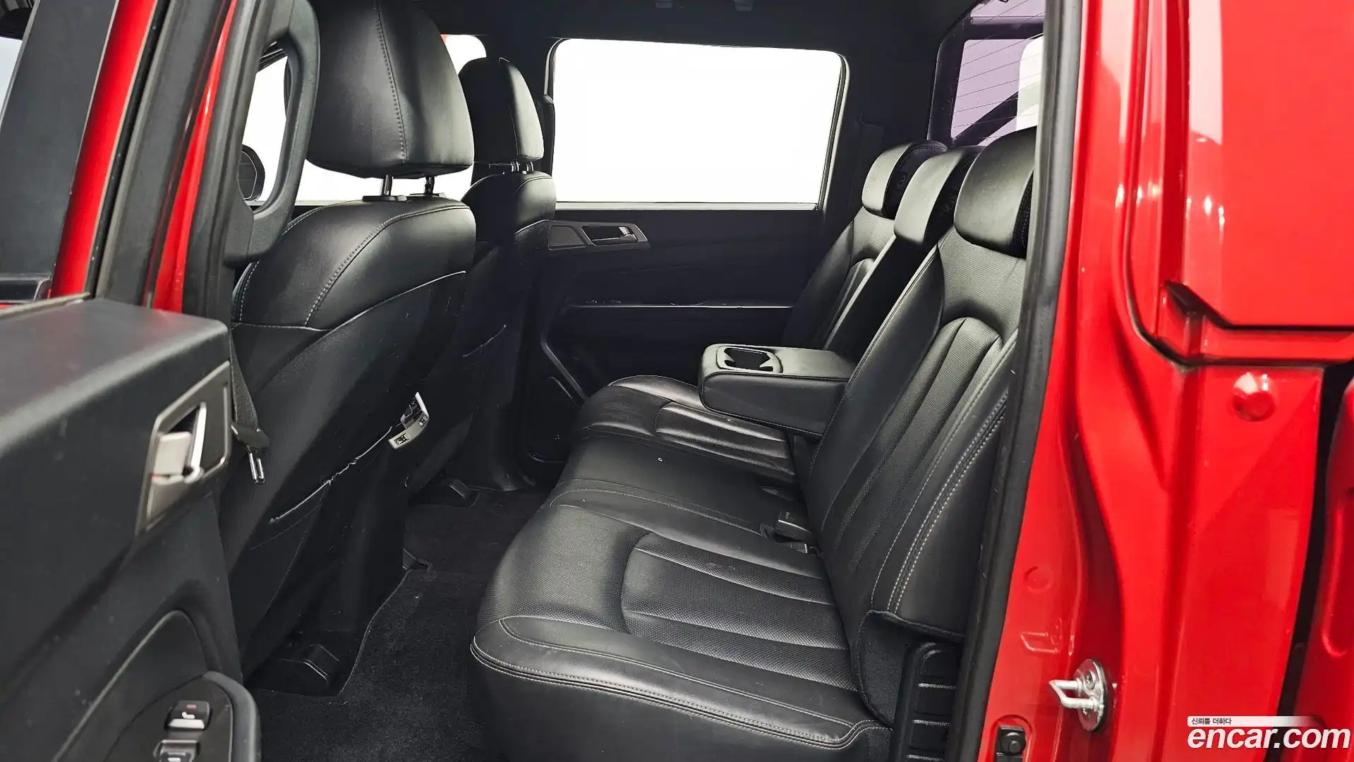 Rexton KG Mobility 2019.6-INNER-036