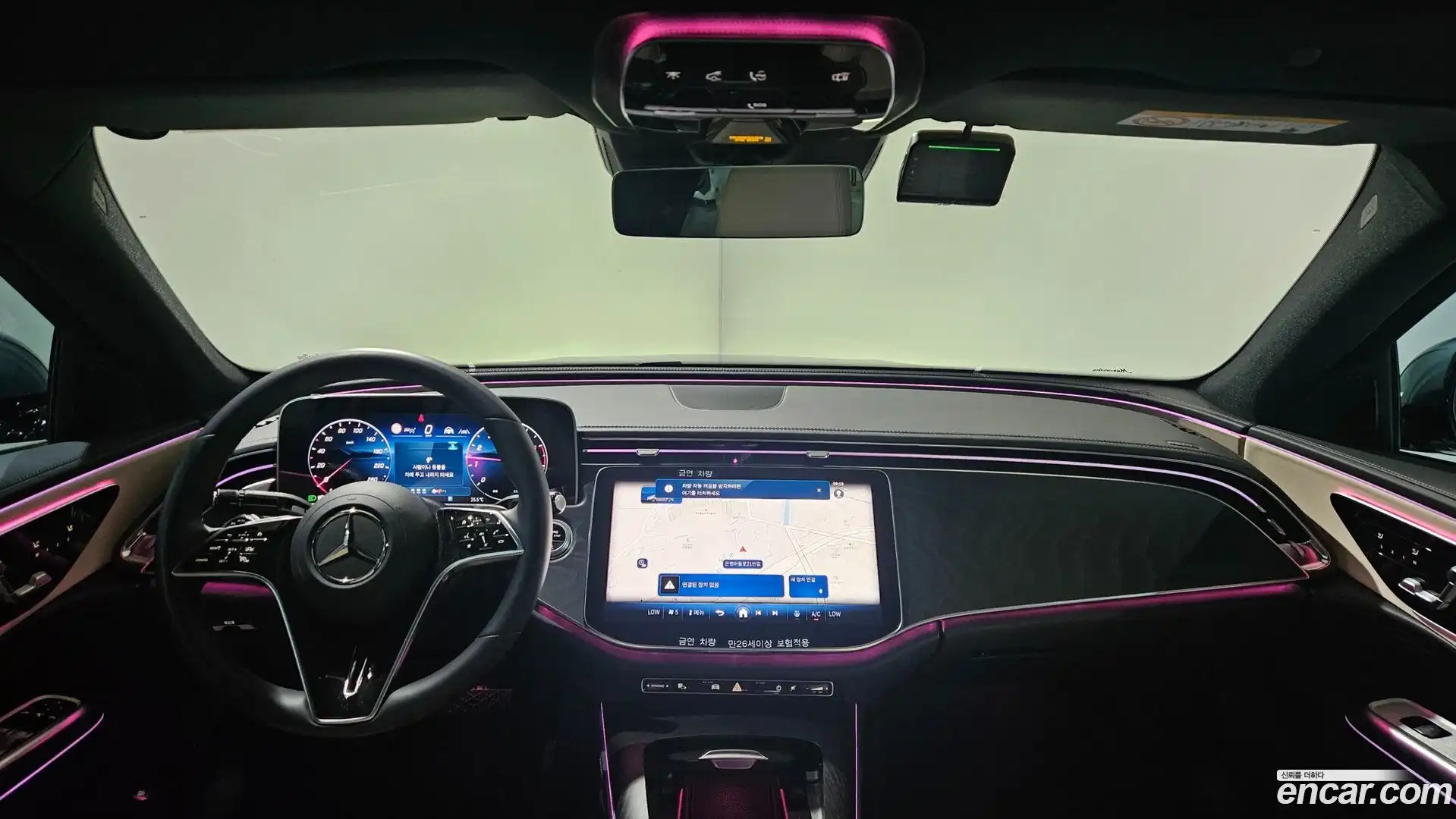 E-Class Mercedes-Benz 2025.2-INNER-009