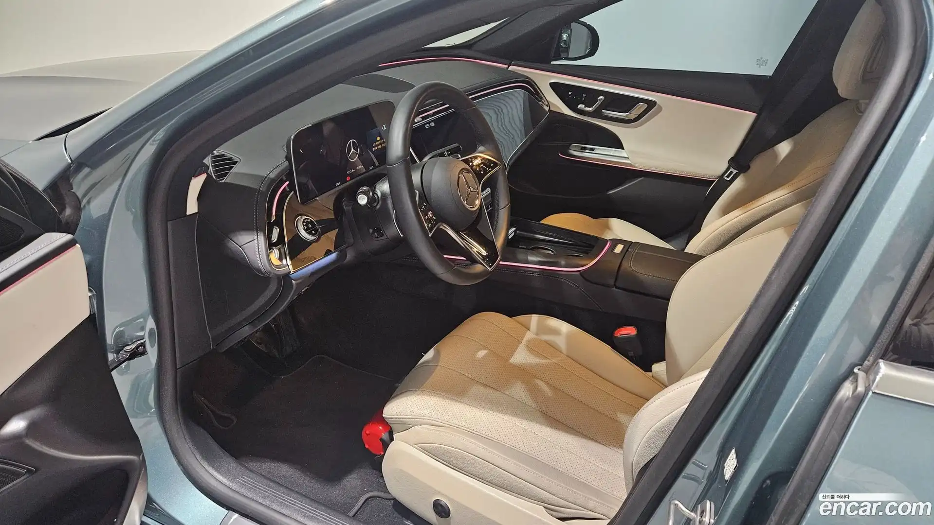 E-Class Mercedes-Benz 2025.2-INNER-010