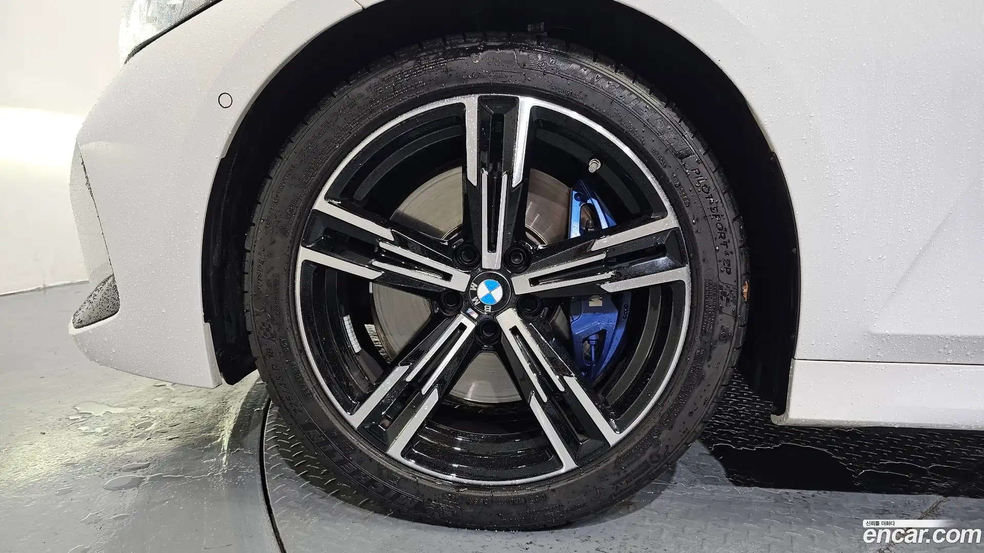 3-Series BMW 2025.4-OUTER-005