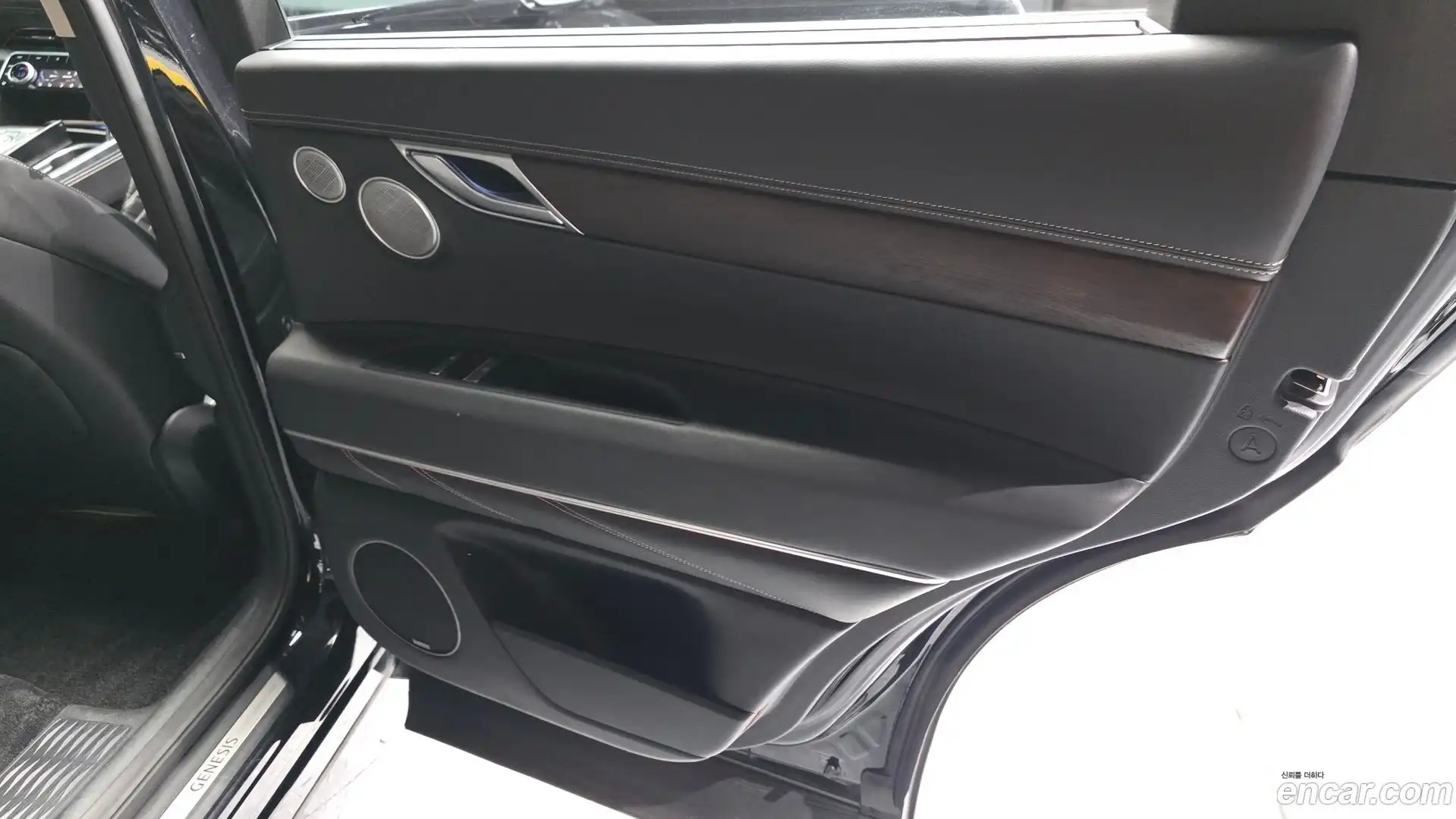 GV80 Genesis 2020.0-INNER-035