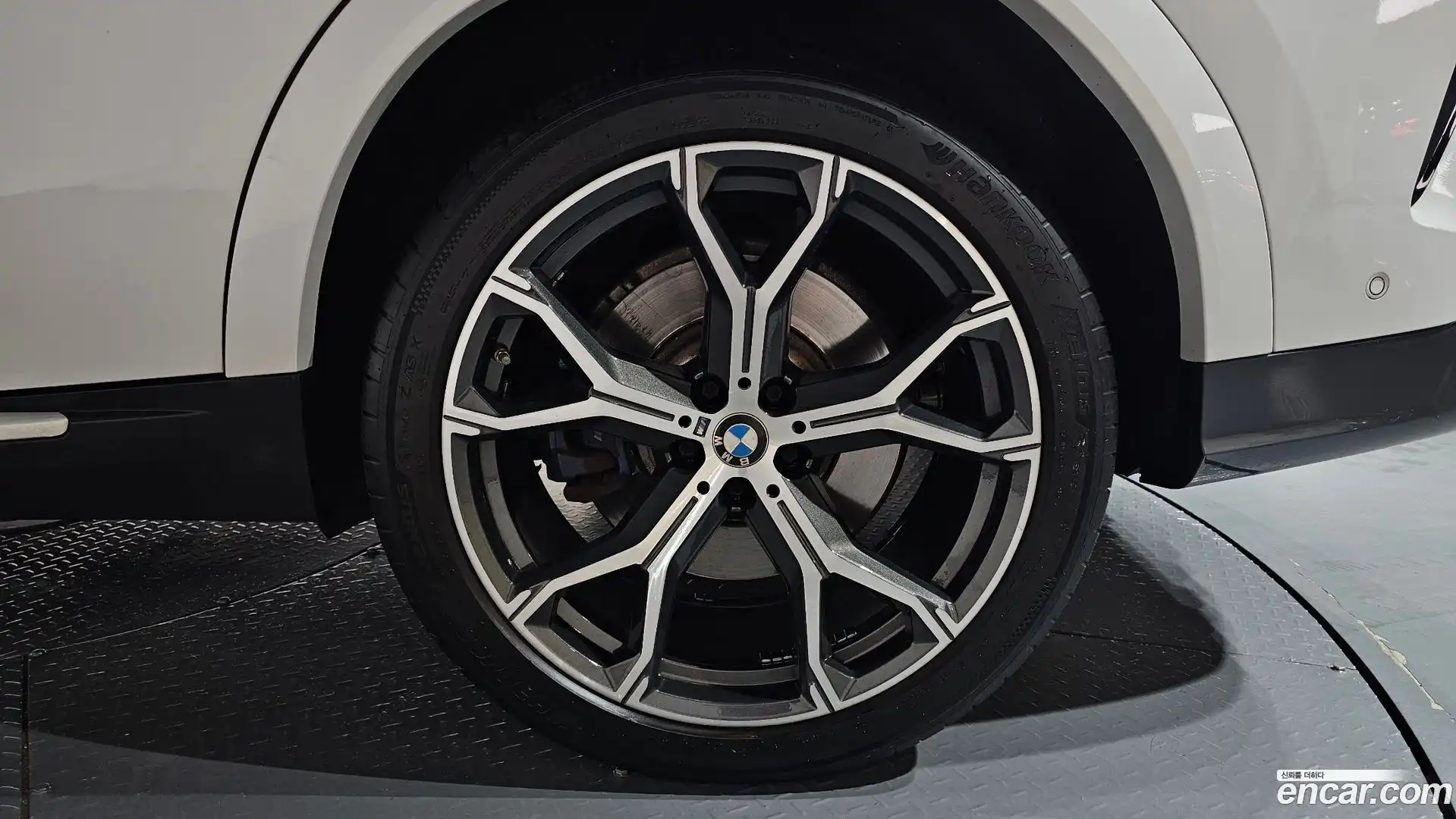 X6 BMW 2020.11-OUTER-031