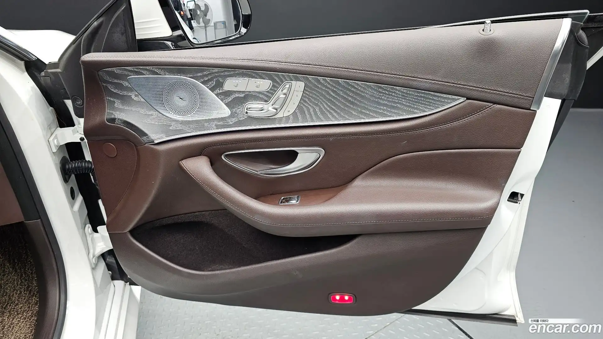 CLS-Class Mercedes-Benz 2019.7-INNER-034
