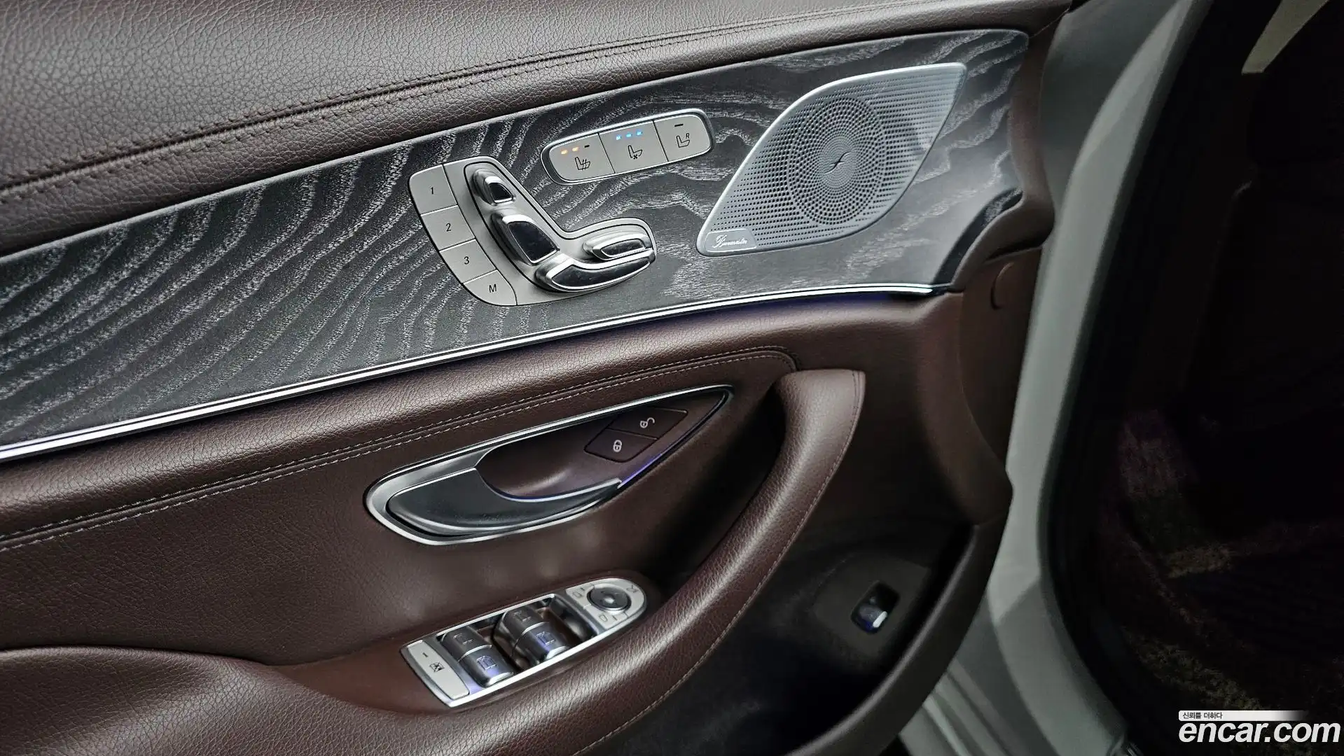 CLS-Class Mercedes-Benz 2019.7-OPTION-040