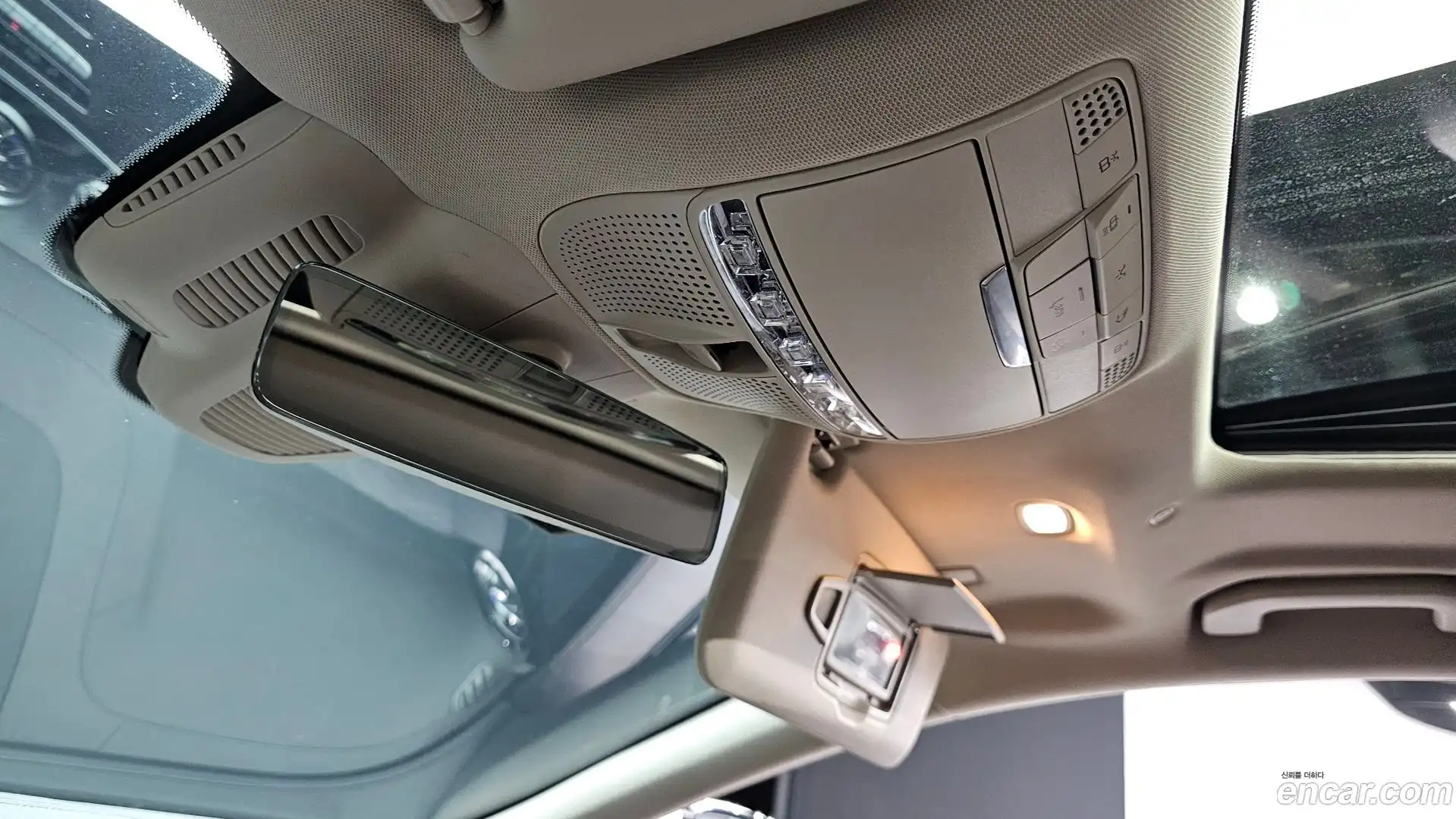 CLS-Class Mercedes-Benz 2019.7-OPTION-041