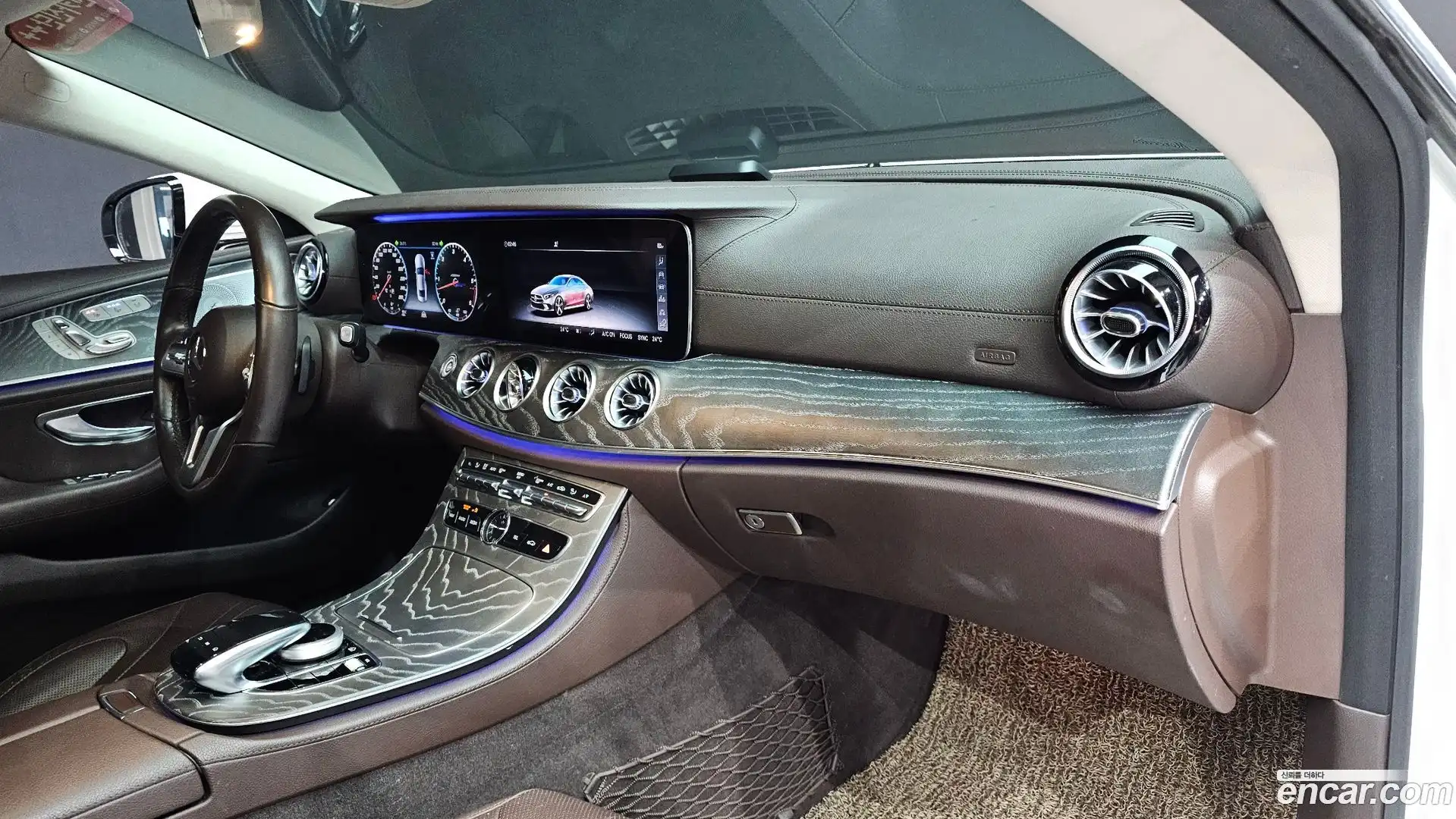 CLS-Class Mercedes-Benz 2019.7-OPTION-044