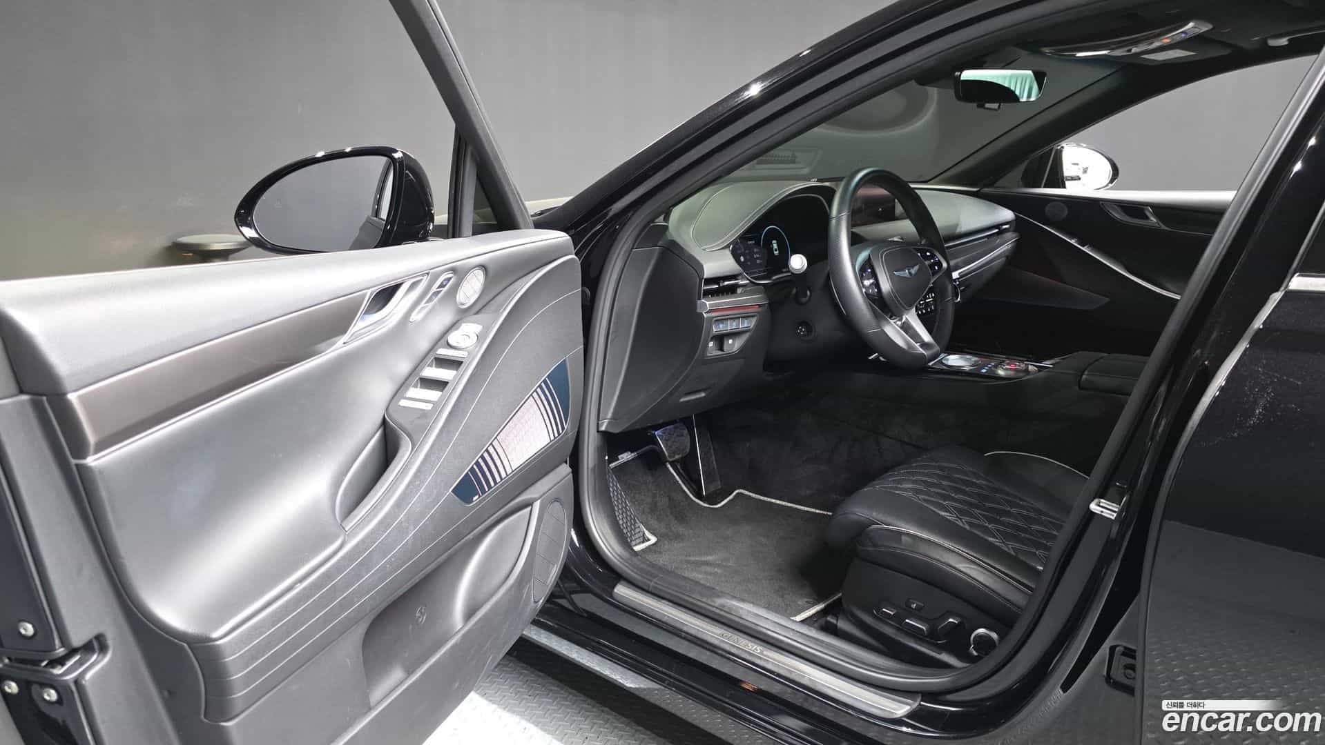 G80 Genesis 2022.2-INNER-010