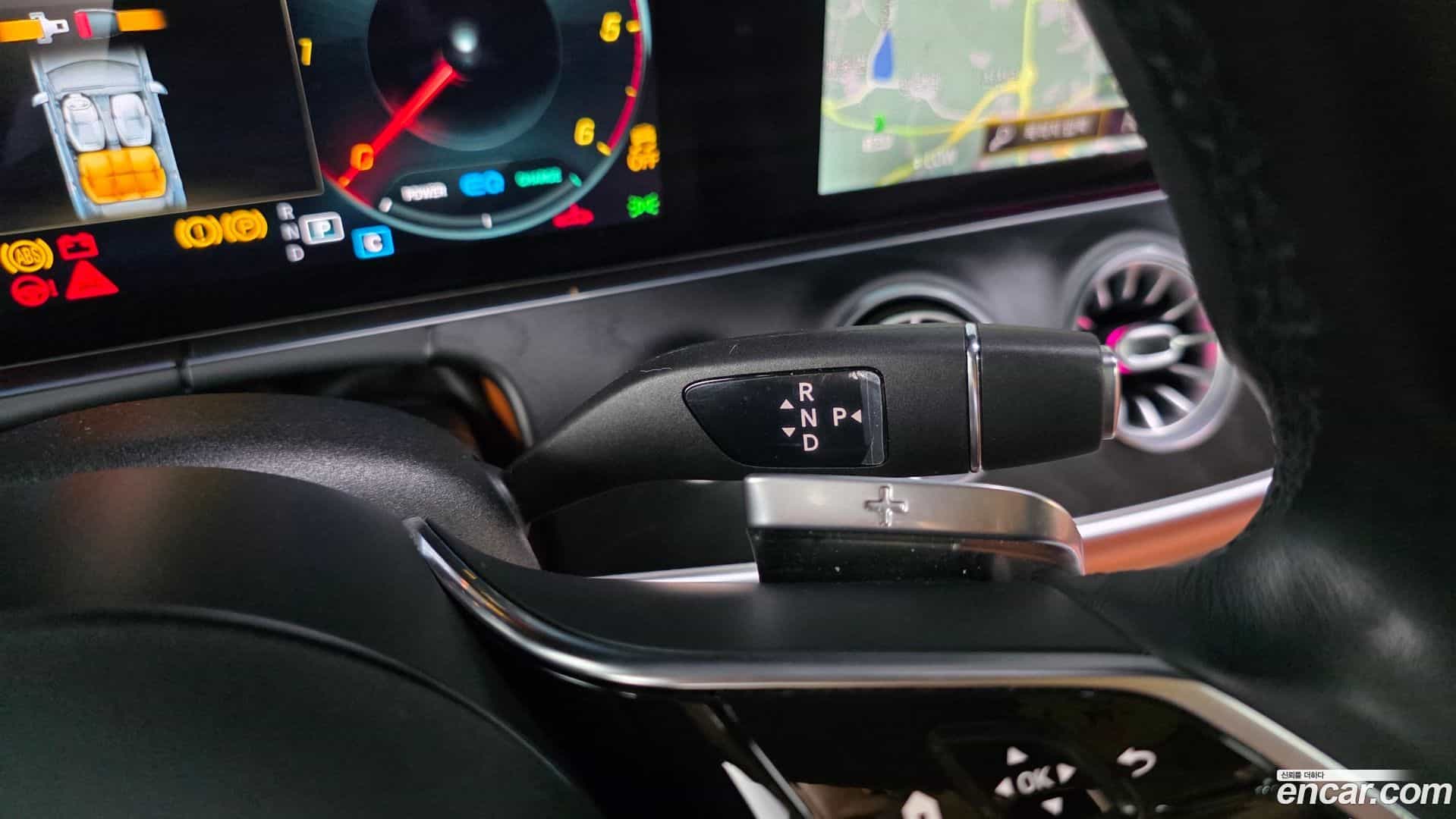 CLS-Class Mercedes-Benz 2022.4-INNER-009