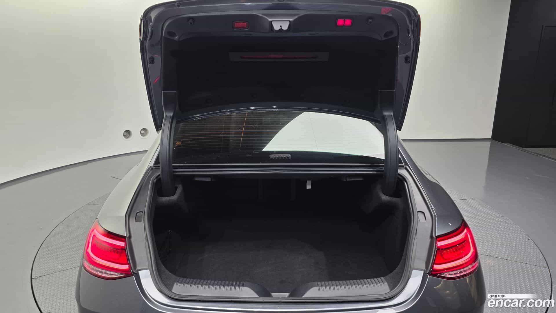 CLS-Class Mercedes-Benz 2022.4-OPTION-024