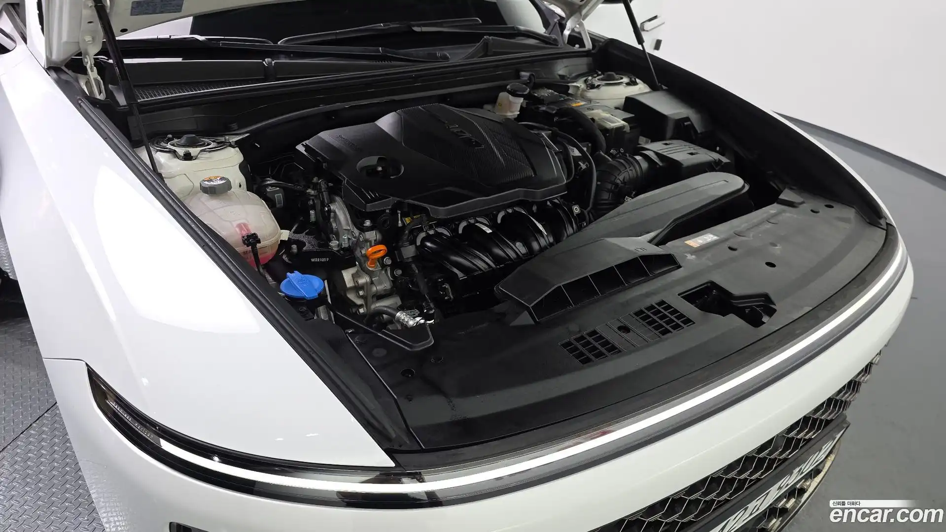 Grandeur Hyundai 2023.0-OUTER-006