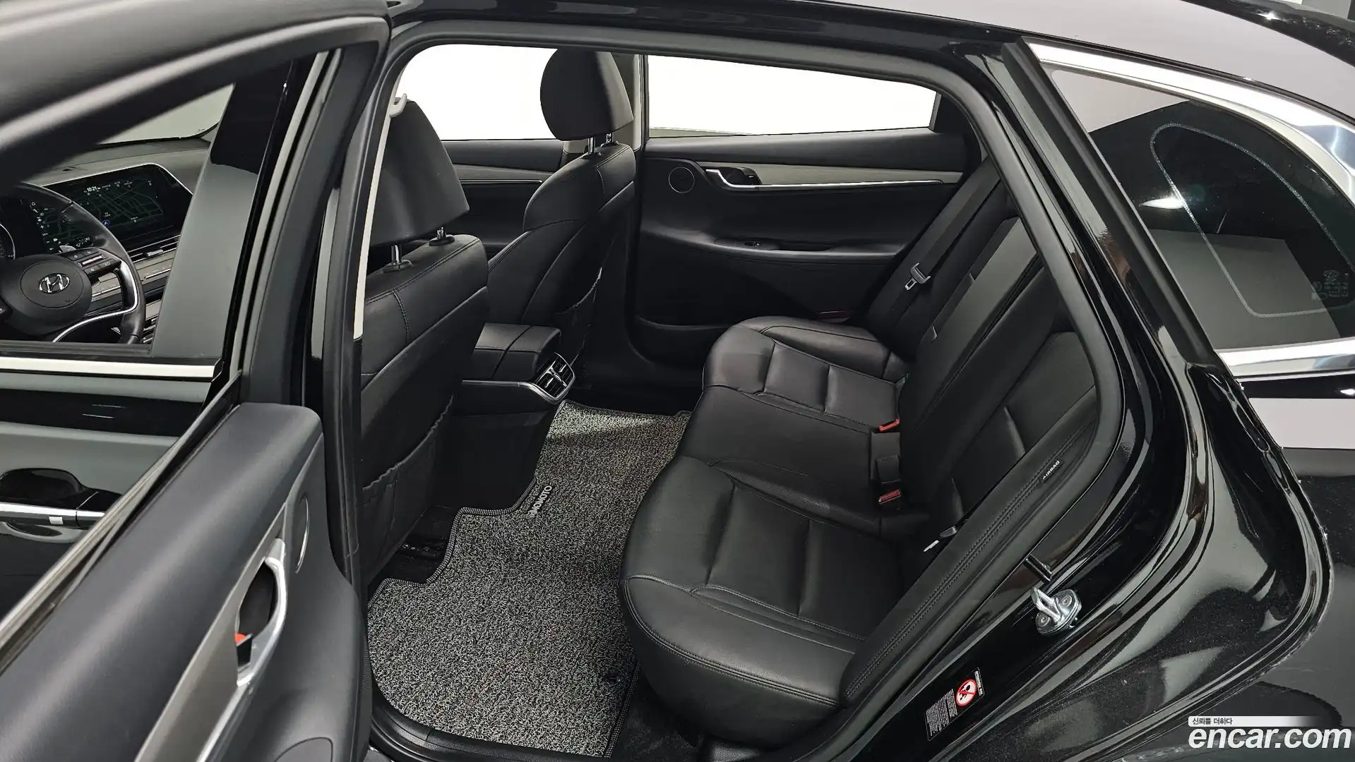 Grandeur Hyundai 2022.5-OPTION-016