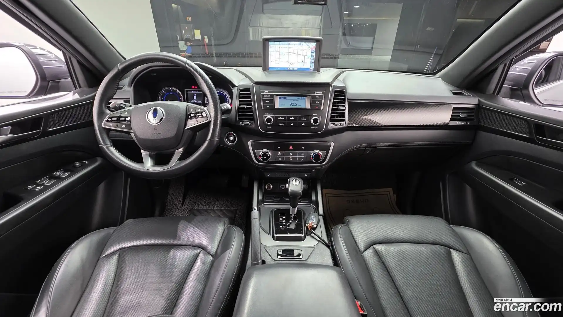 Rexton KG Mobility 2019.11-INNER-007