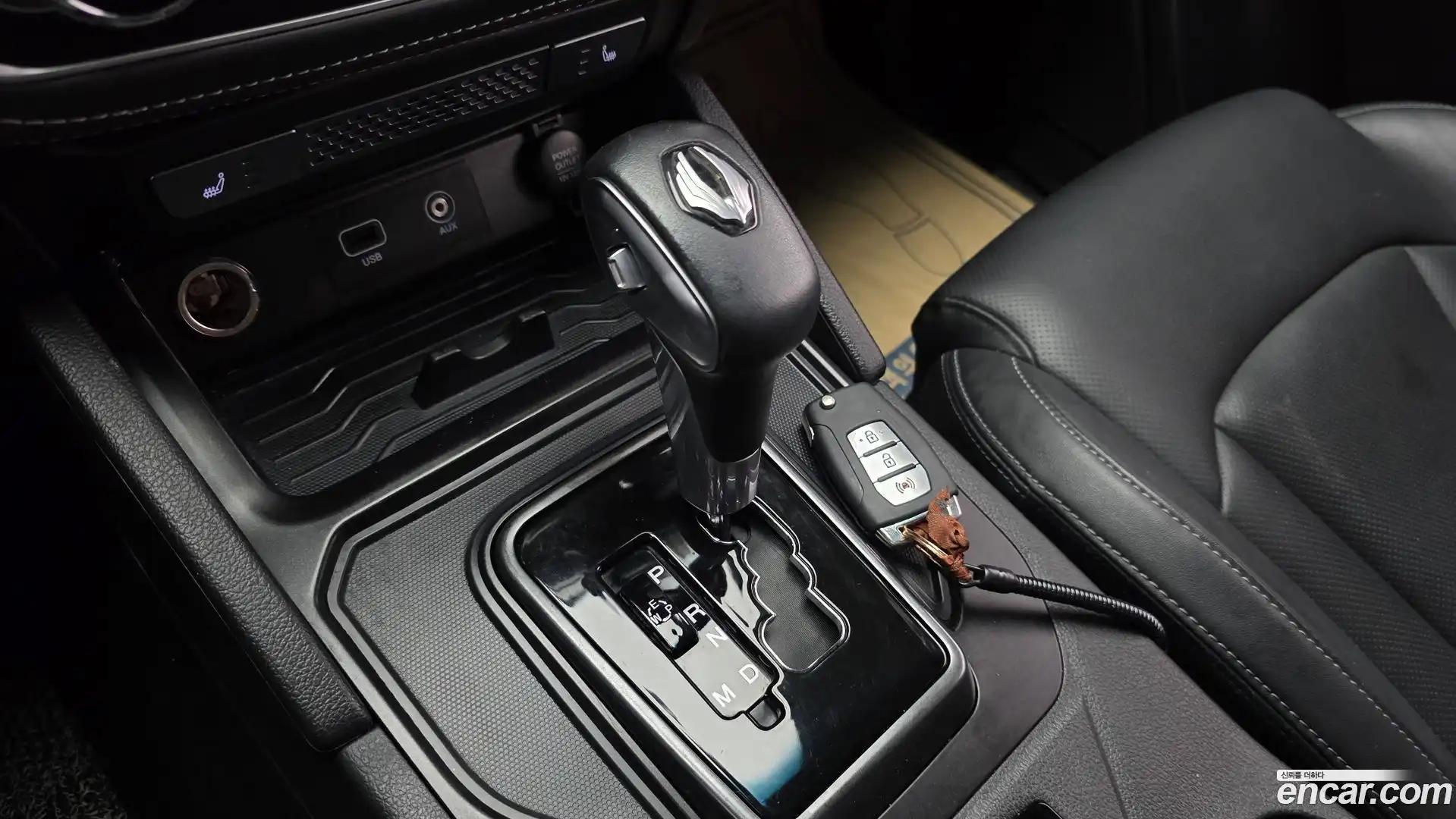 Rexton KG Mobility 2019.11-INNER-009