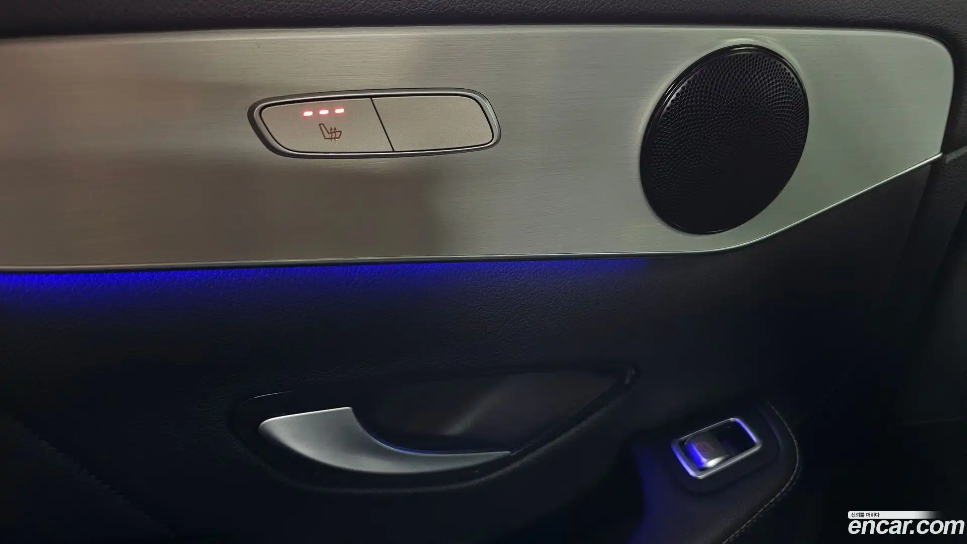GLC-Class Mercedes-Benz 2020.10-OPTION-022