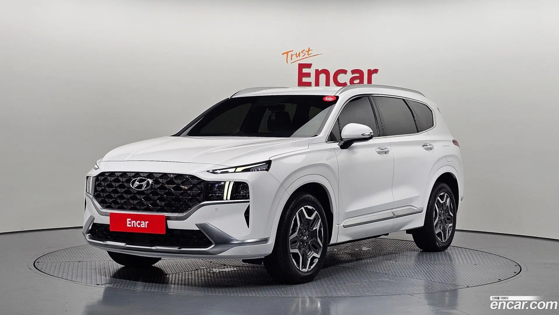Main__Slider__Photo:Santafe Hyundai 2021.6-0