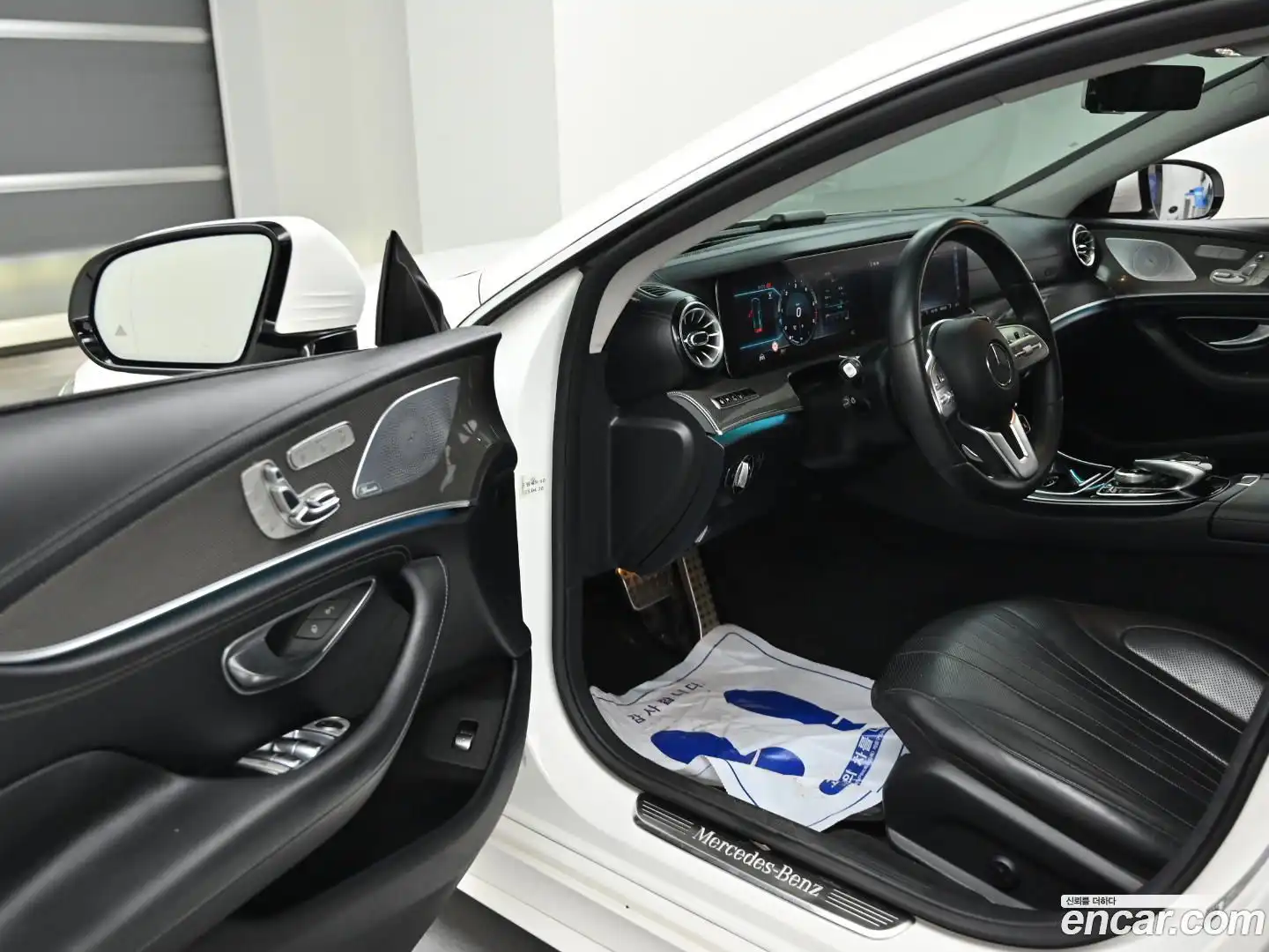 CLS-Class Mercedes-Benz 2018.10-OPTION-015