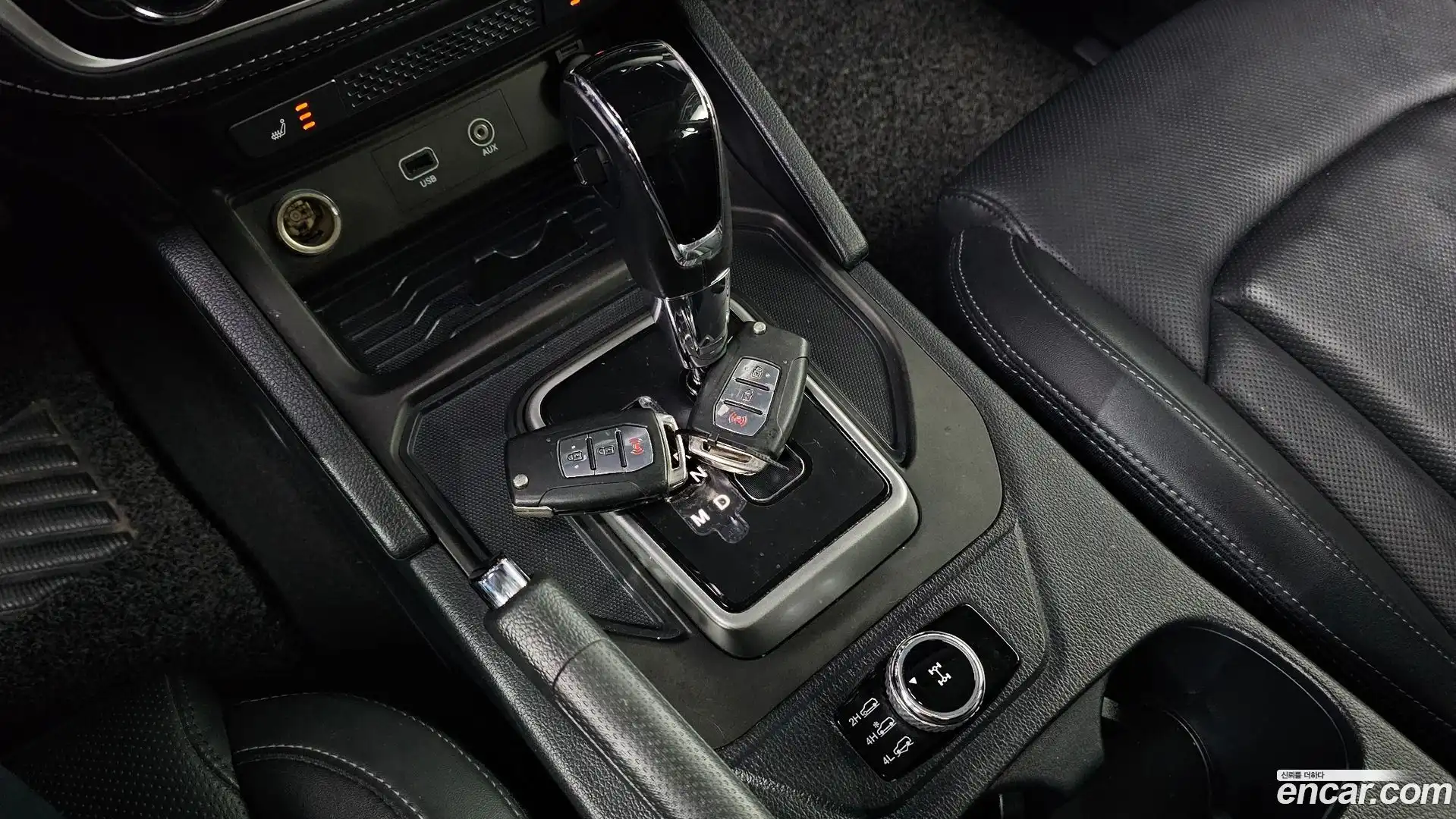 Rexton KG Mobility 2019.0-INNER-009
