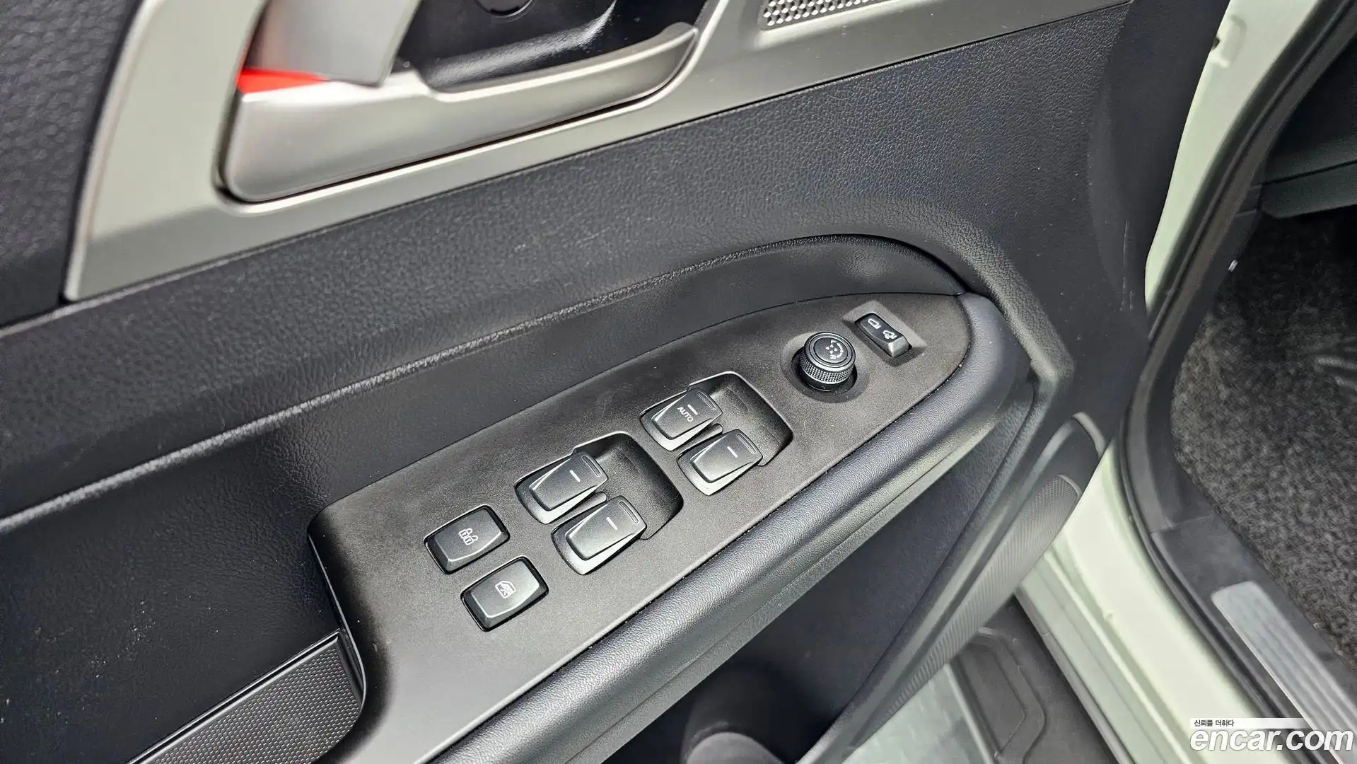 Rexton KG Mobility 2019.0-OPTION-041