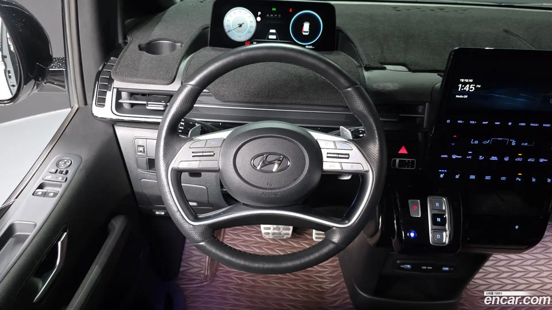 Staria Hyundai 2022.11-OPTION-017