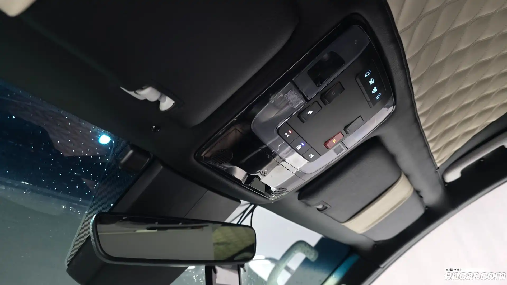 Staria Hyundai 2022.11-OPTION-048