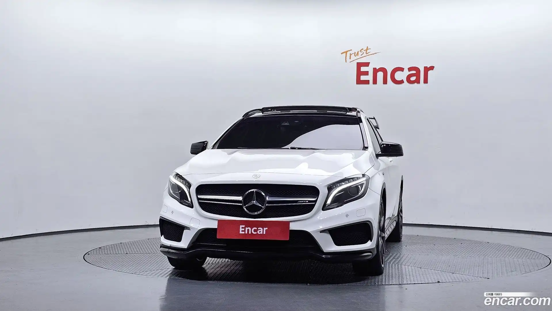 GLA-Class Mercedes-Benz 2016.3-OUTER-003
