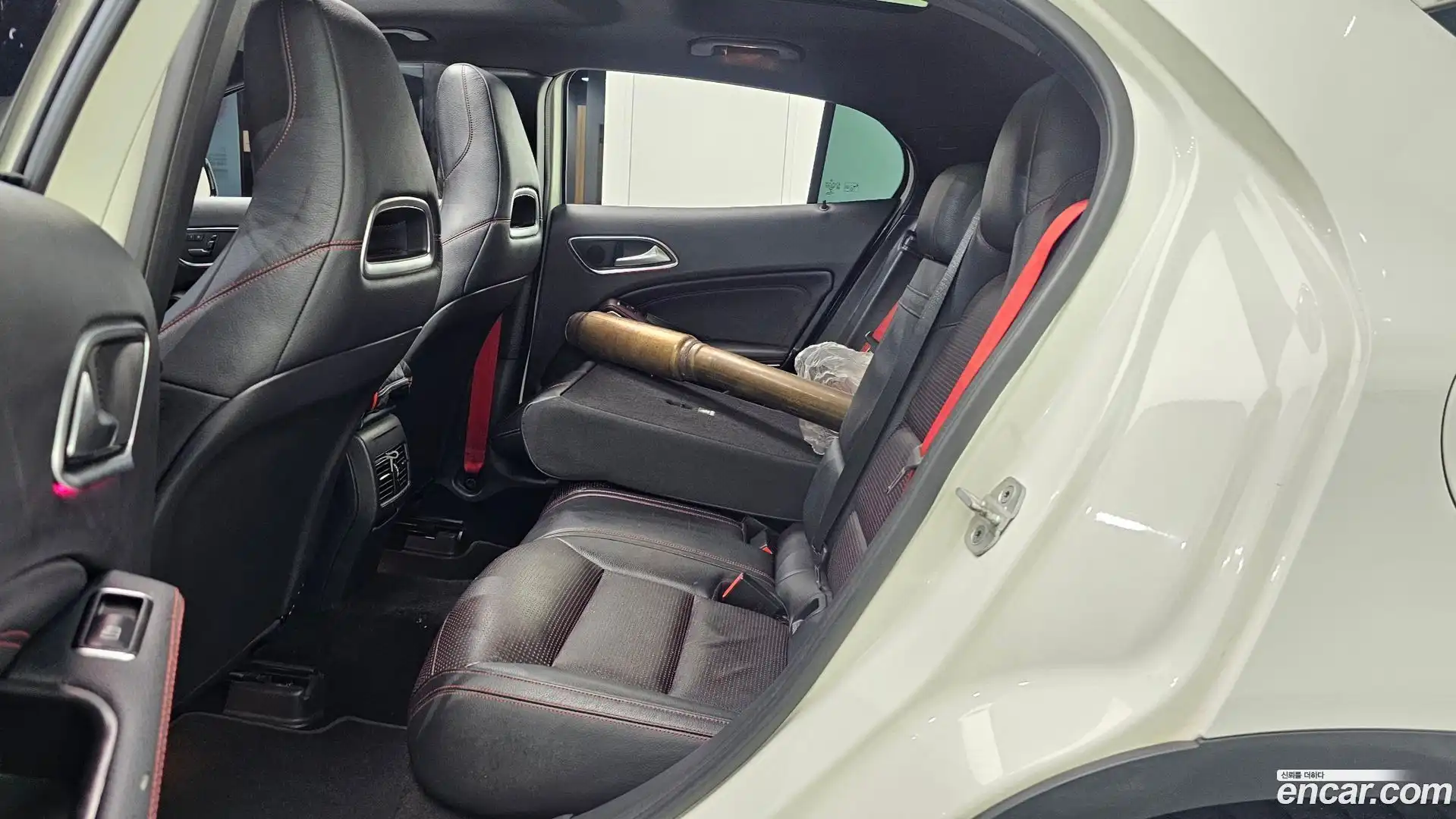 GLA-Class Mercedes-Benz 2016.3-OPTION-016