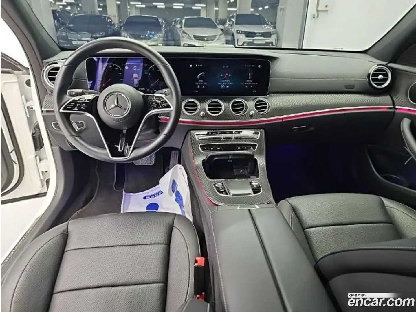 E-Class Mercedes-Benz 2022.6-INNER-007