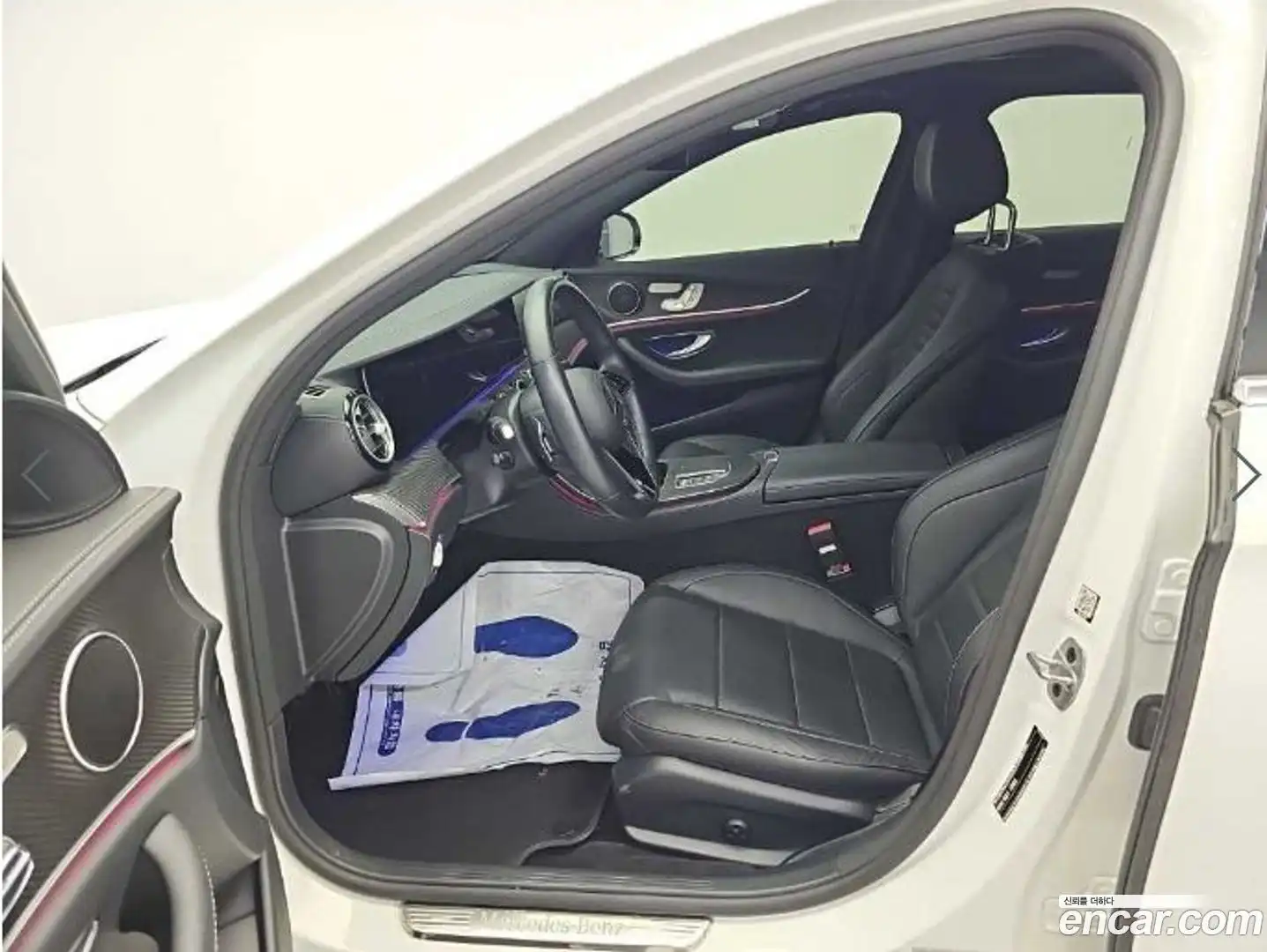 E-Class Mercedes-Benz 2022.6-OPTION-015