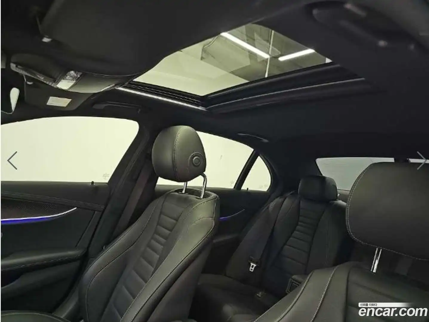 E-Class Mercedes-Benz 2022.6-OPTION-018