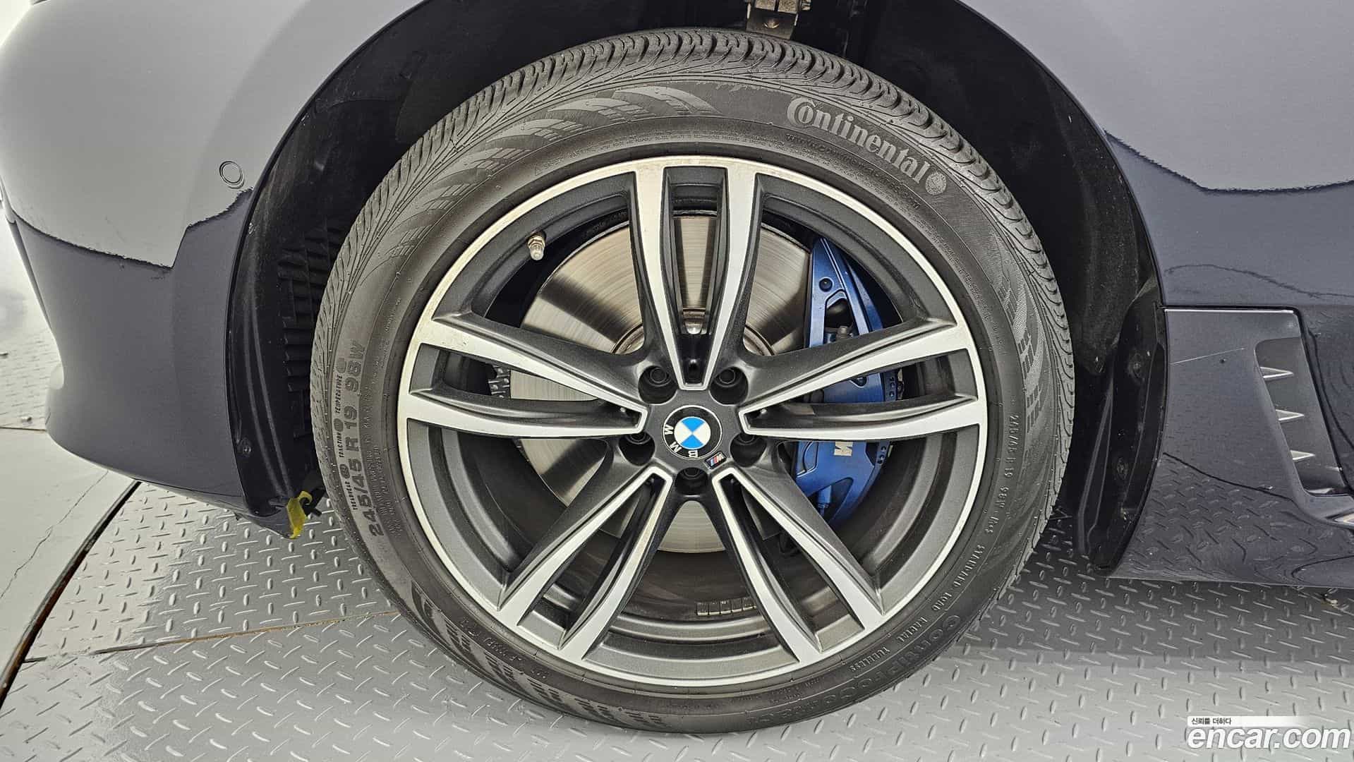Gran Turismo BMW 2021.1-OUTER-005
