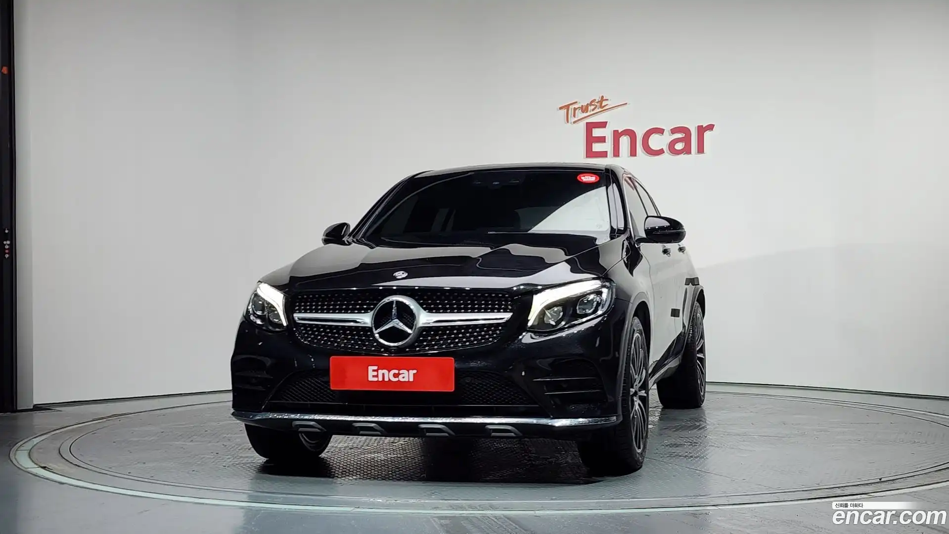 GLC-Class Mercedes-Benz 2019.10-OUTER-003