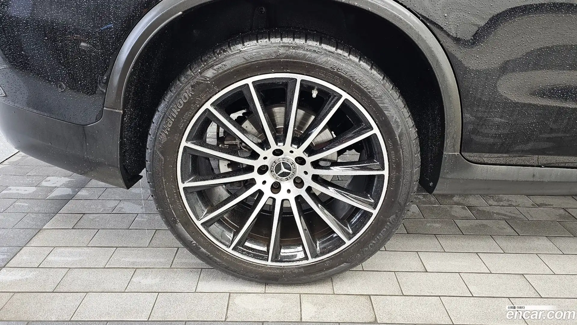 GLC-Class Mercedes-Benz 2019.10-OUTER-005