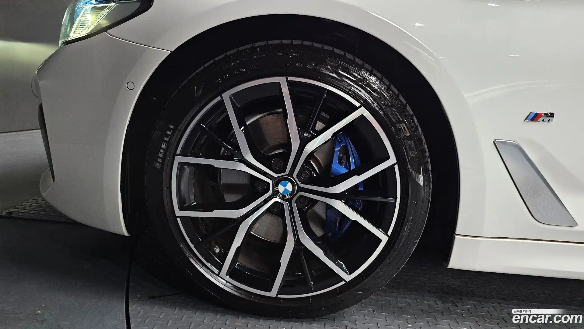 5-Series BMW 2023.1-OUTER-005